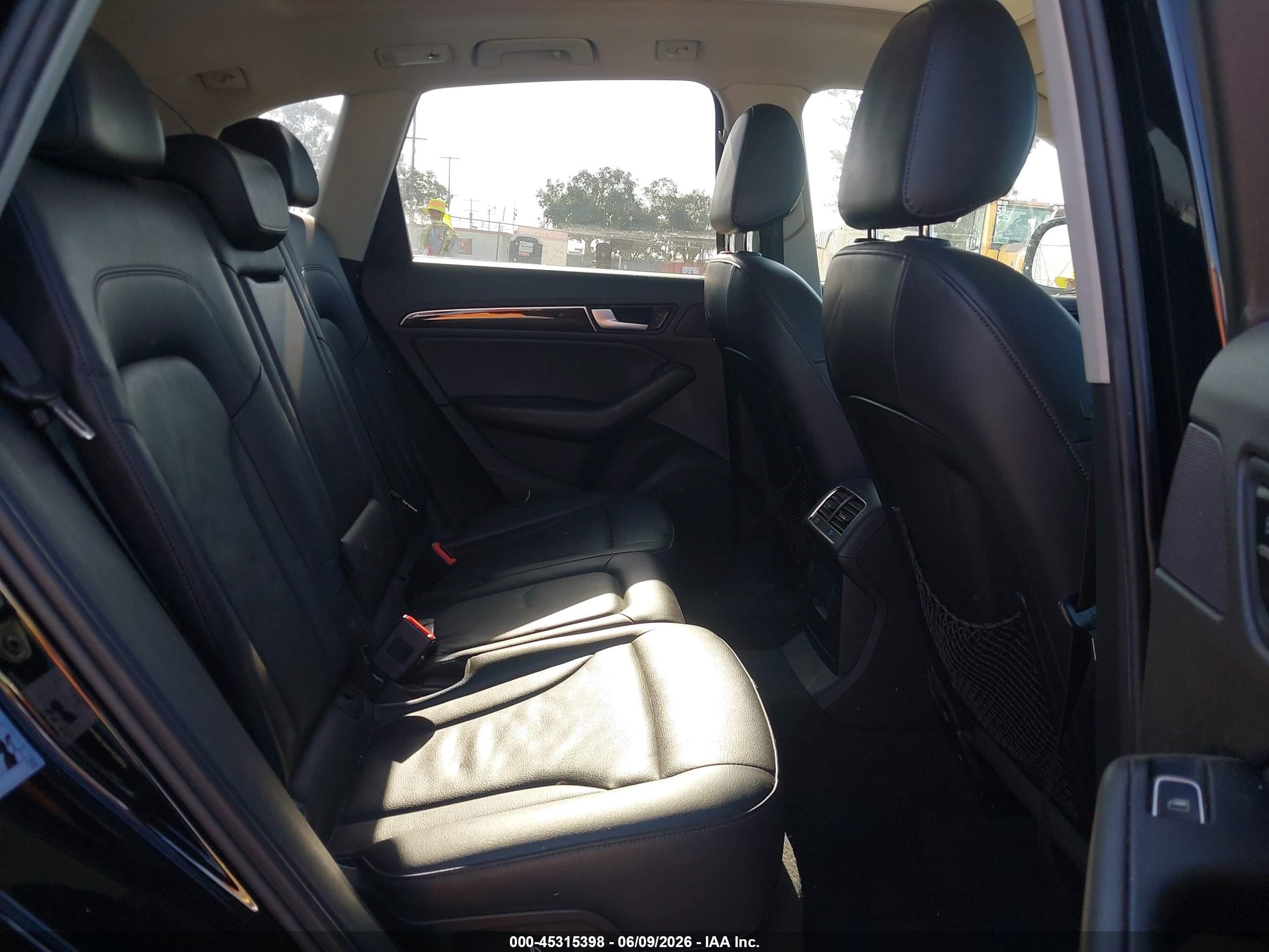 2013 Audi Q5 2.0t Premium Black vin: WA1LFAFP1DA047733