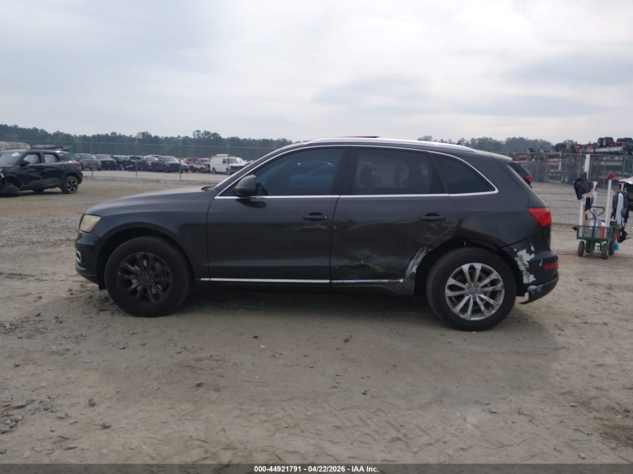 2014 Audi Q5 2.0t Premium Black vin: WA1LFAFP1EA042212