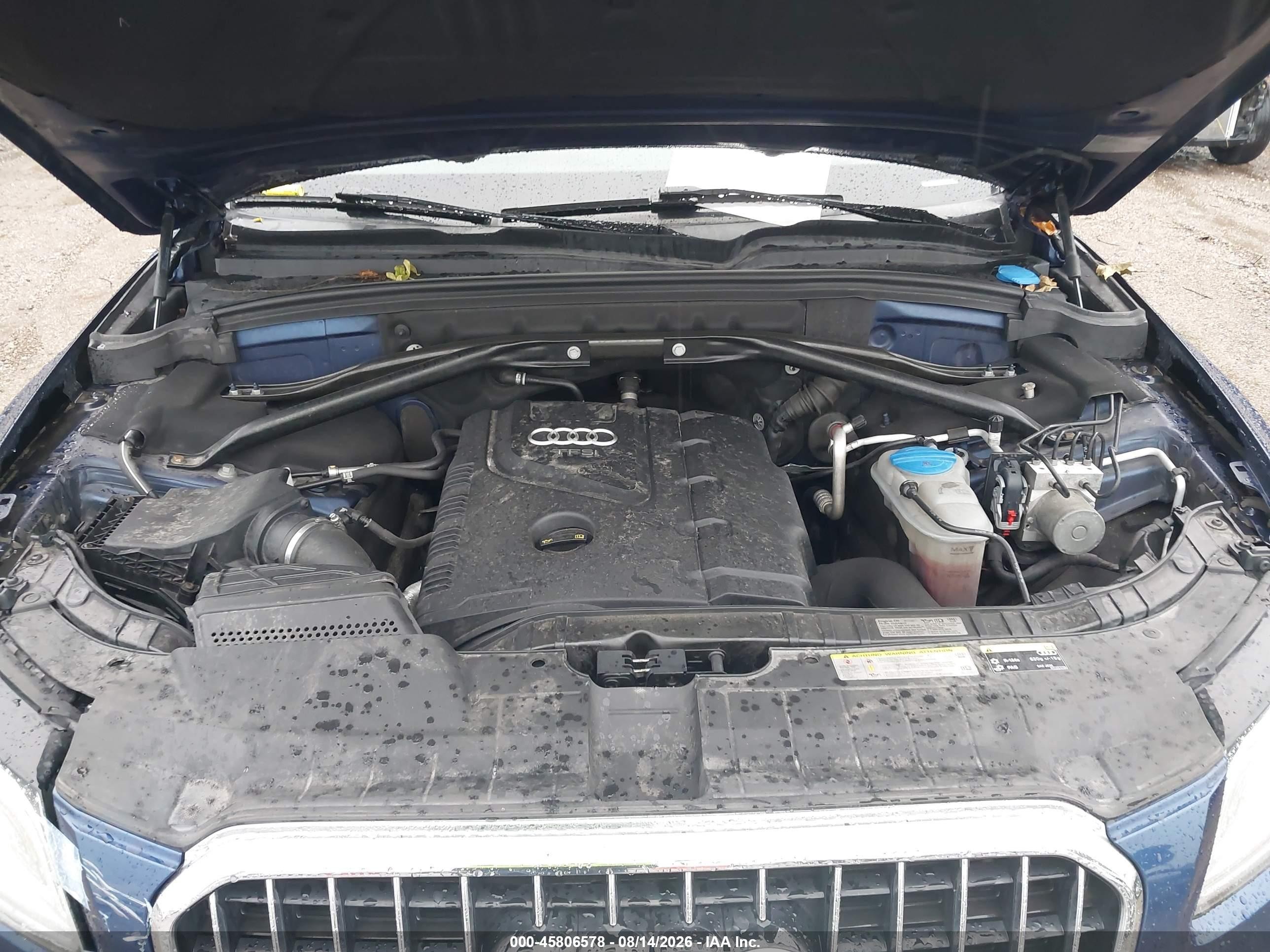 2014 Audi Q5 2.0t Premium Синий vin: WA1LFAFP1EA042436