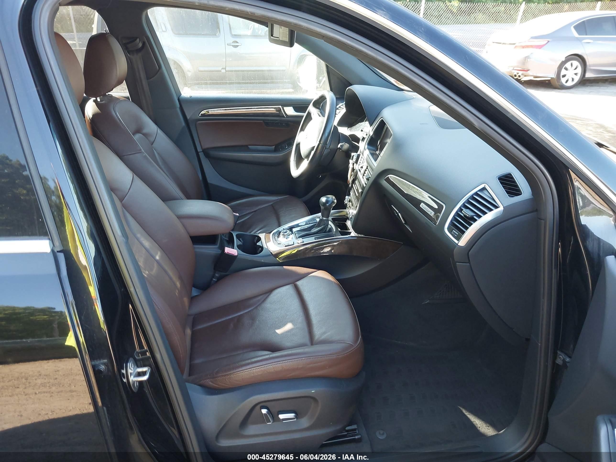 2014 Audi Q5 2.0t Premium Black vin: WA1LFAFP1EA055798