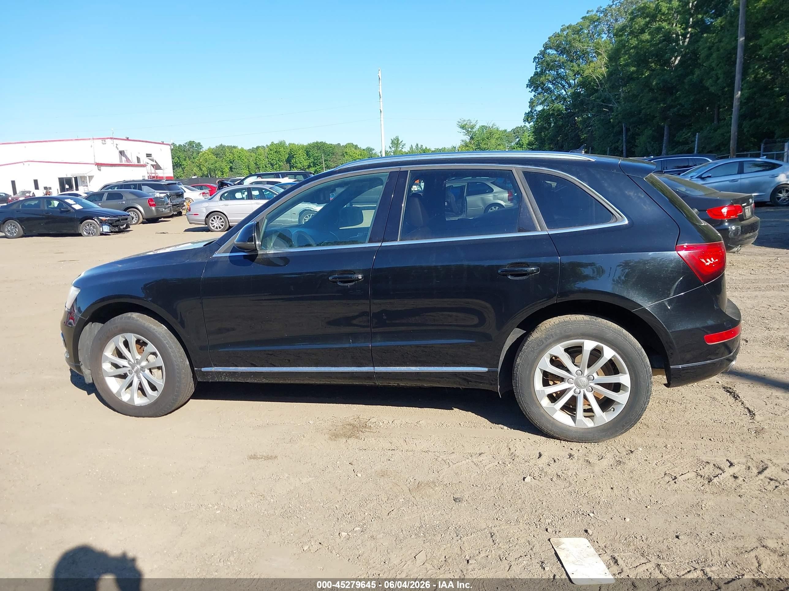 2014 Audi Q5 2.0t Premium Black vin: WA1LFAFP1EA055798