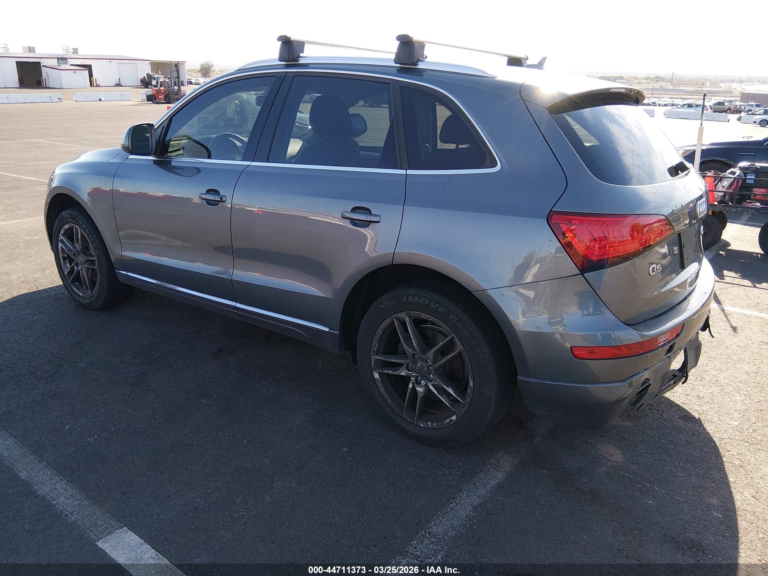 2014 Audi Q5 2.0t Premium Gray vin: WA1LFAFP1EA065862