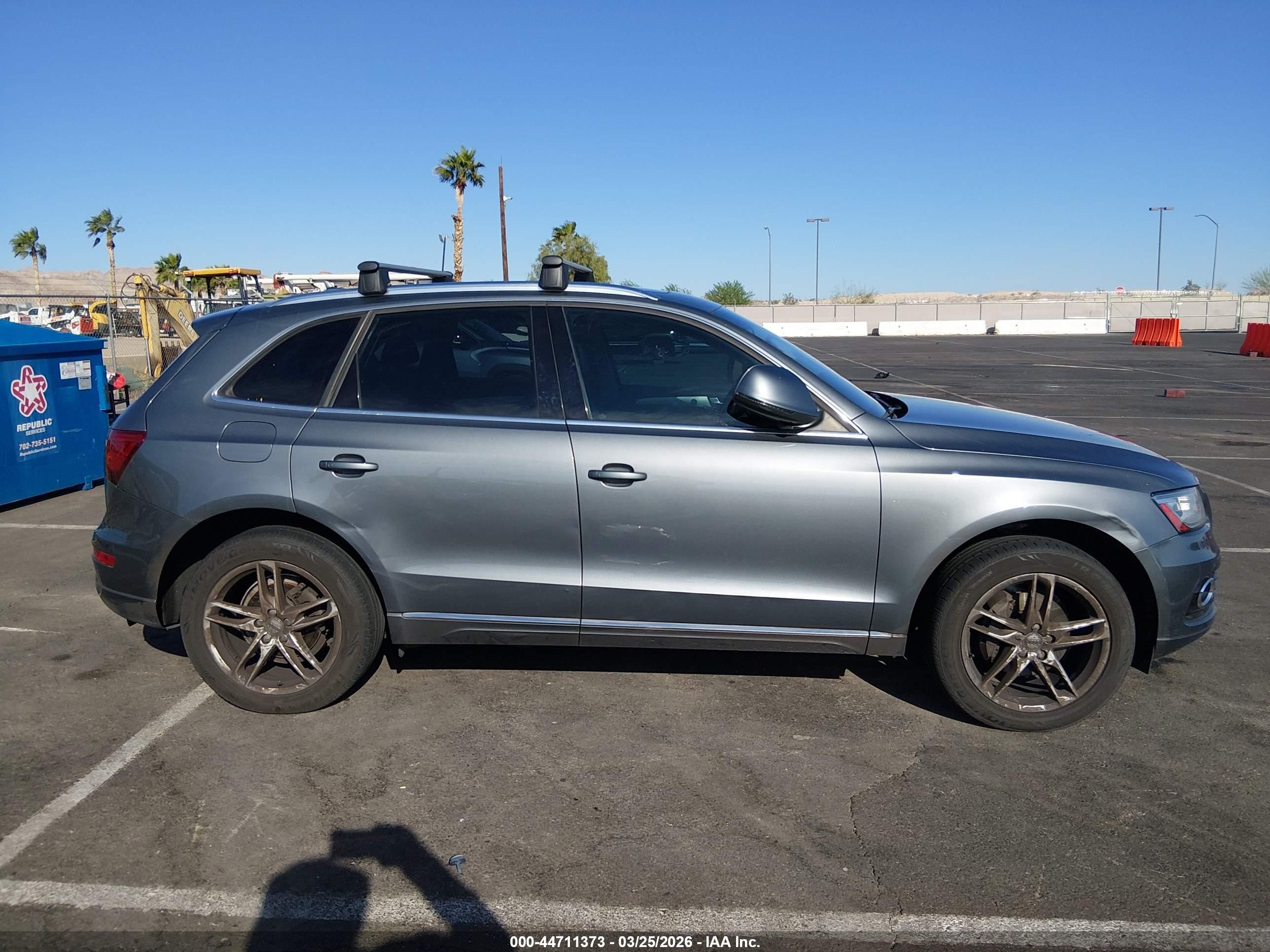 2014 Audi Q5 2.0t Premium Gray vin: WA1LFAFP1EA065862