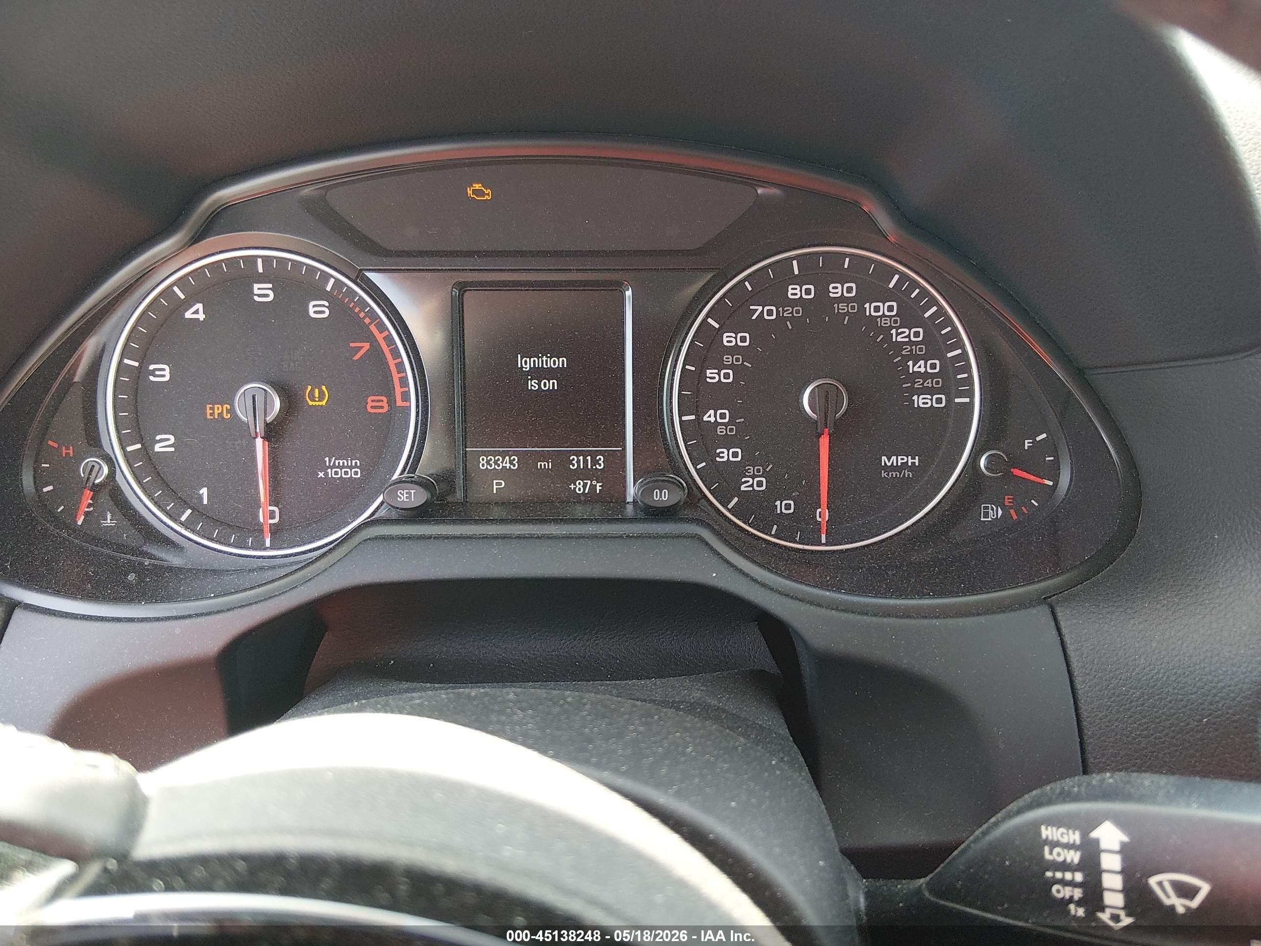 2014 Audi Q5 2.0t Premium Белый vin: WA1LFAFP1EA114414