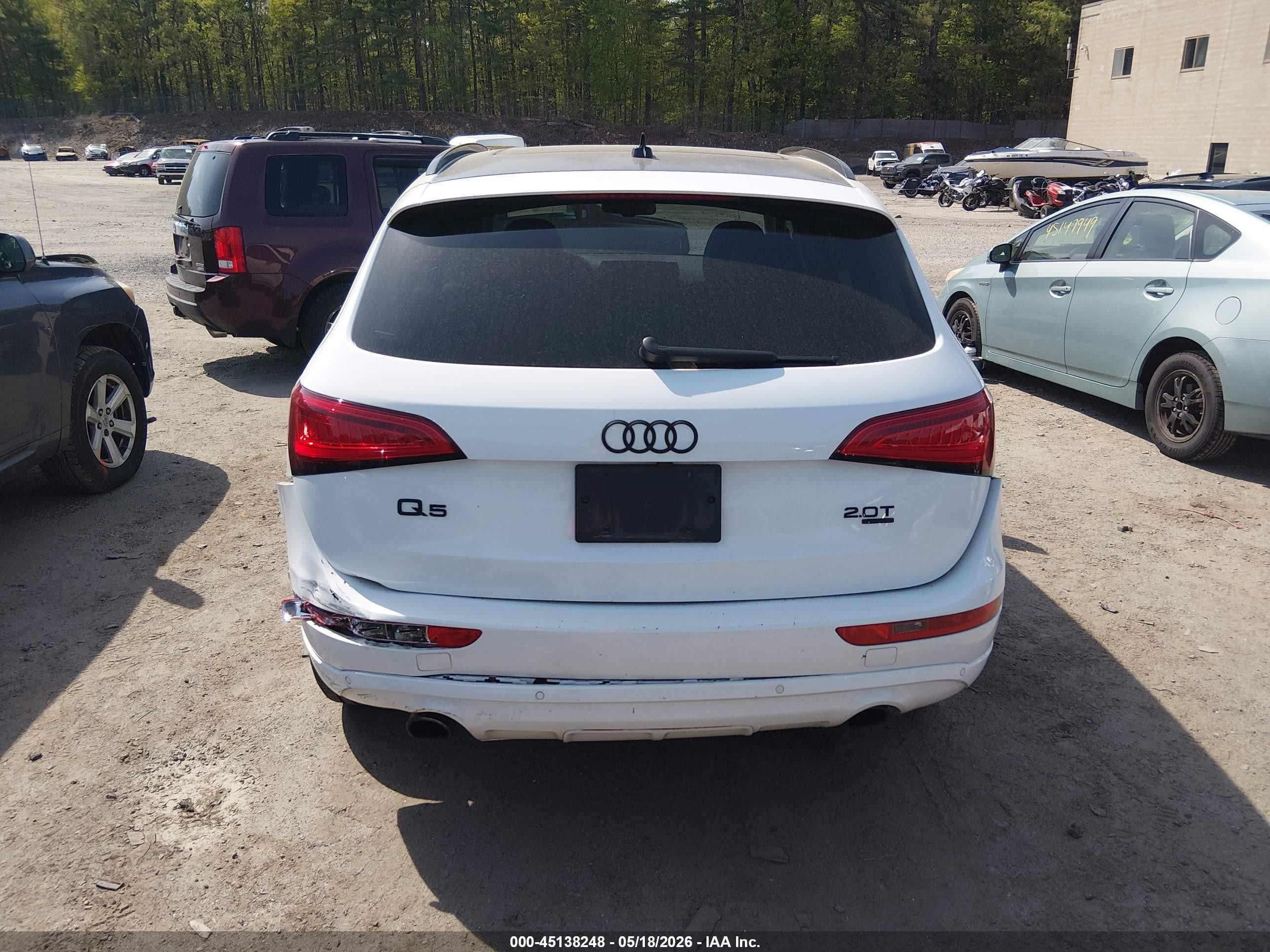 2014 Audi Q5 2.0t Premium Белый vin: WA1LFAFP1EA114414