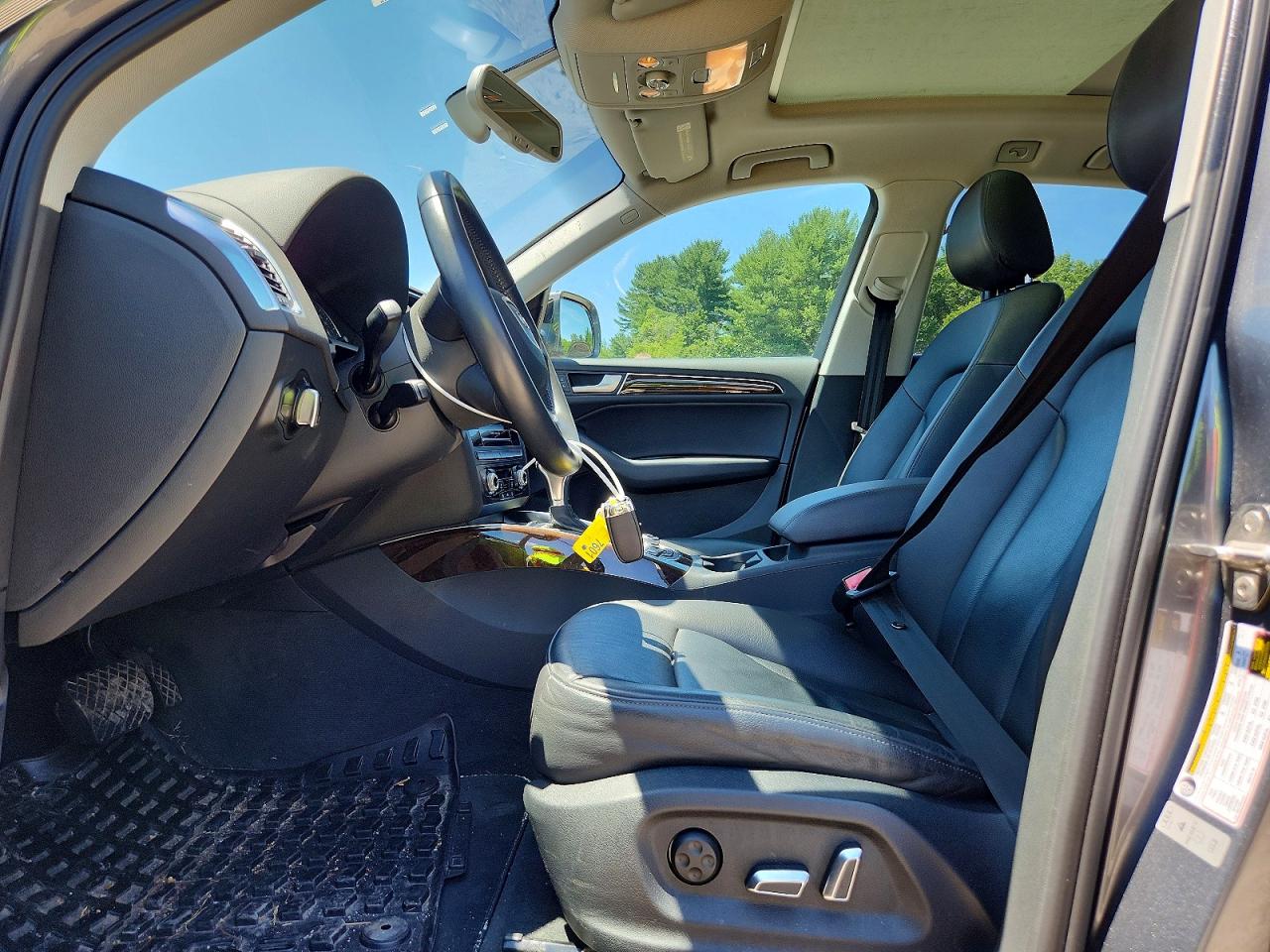 2014 Audi Q5 Premium Plus Gray vin: WA1LFAFP1EA127700