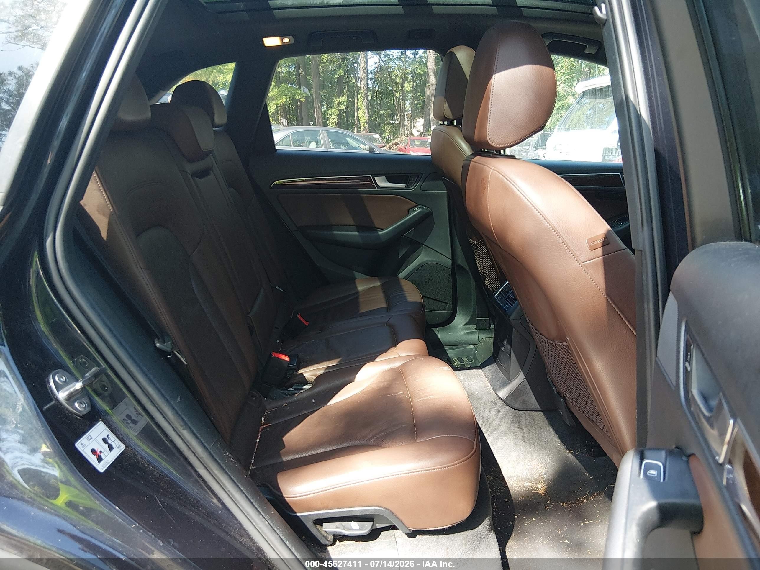 2015 Audi Q5 2.0t Premium Dark Blue vin: WA1LFAFP1FA107951