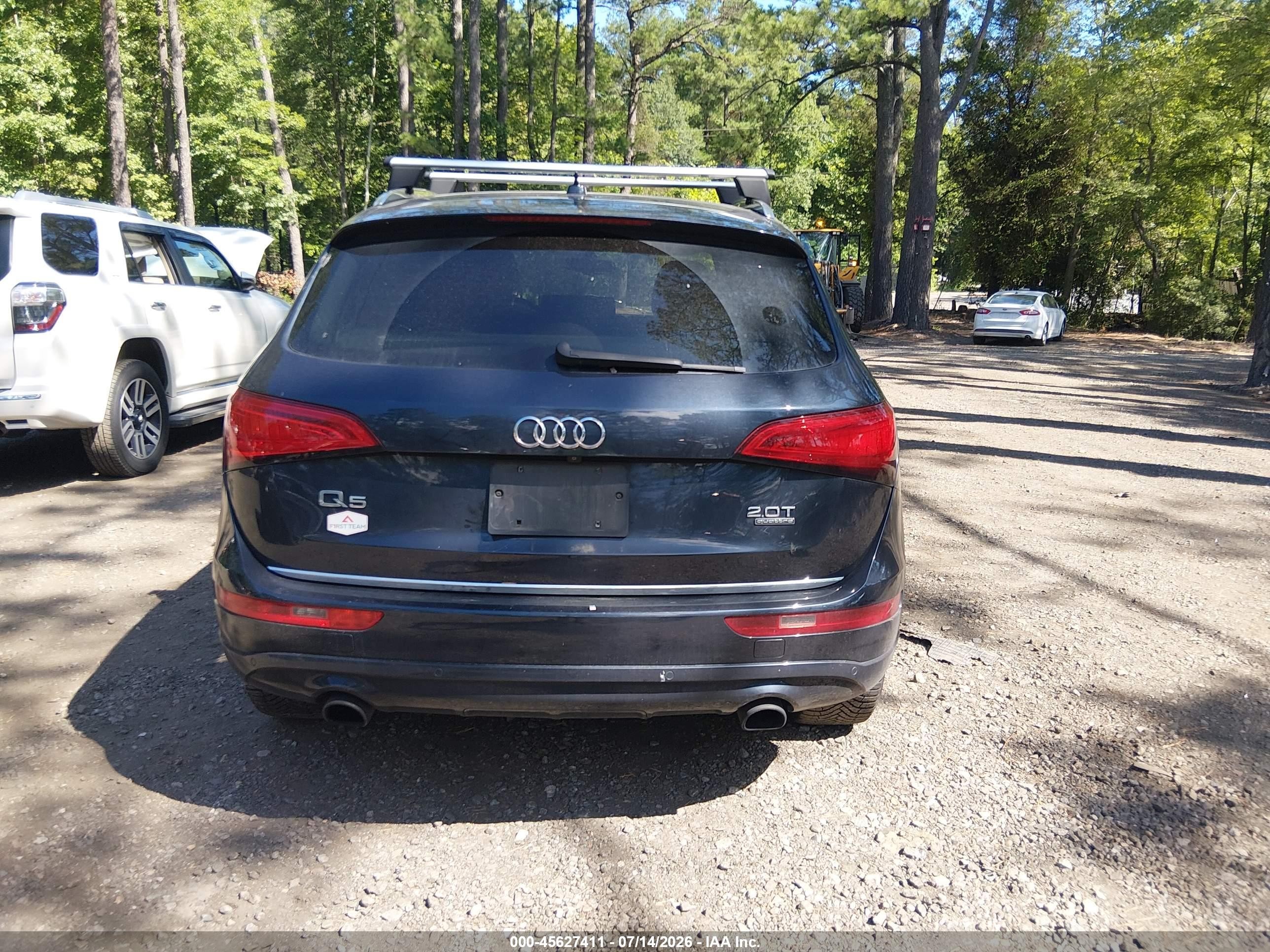 2015 Audi Q5 2.0t Premium Dark Blue vin: WA1LFAFP1FA107951