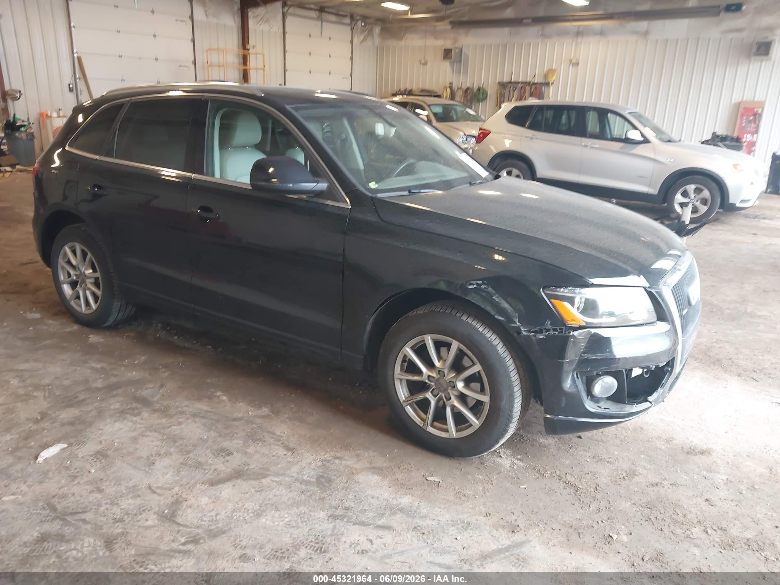 2011 Audi Q5 2.0t Premium Black vin: WA1LFAFP2BA014835