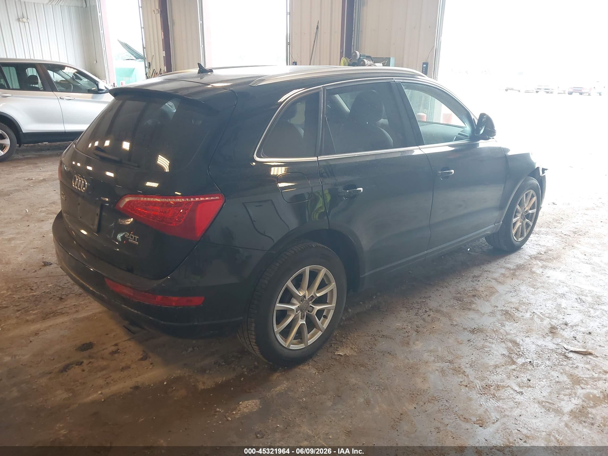 2011 Audi Q5 2.0t Premium Black vin: WA1LFAFP2BA014835