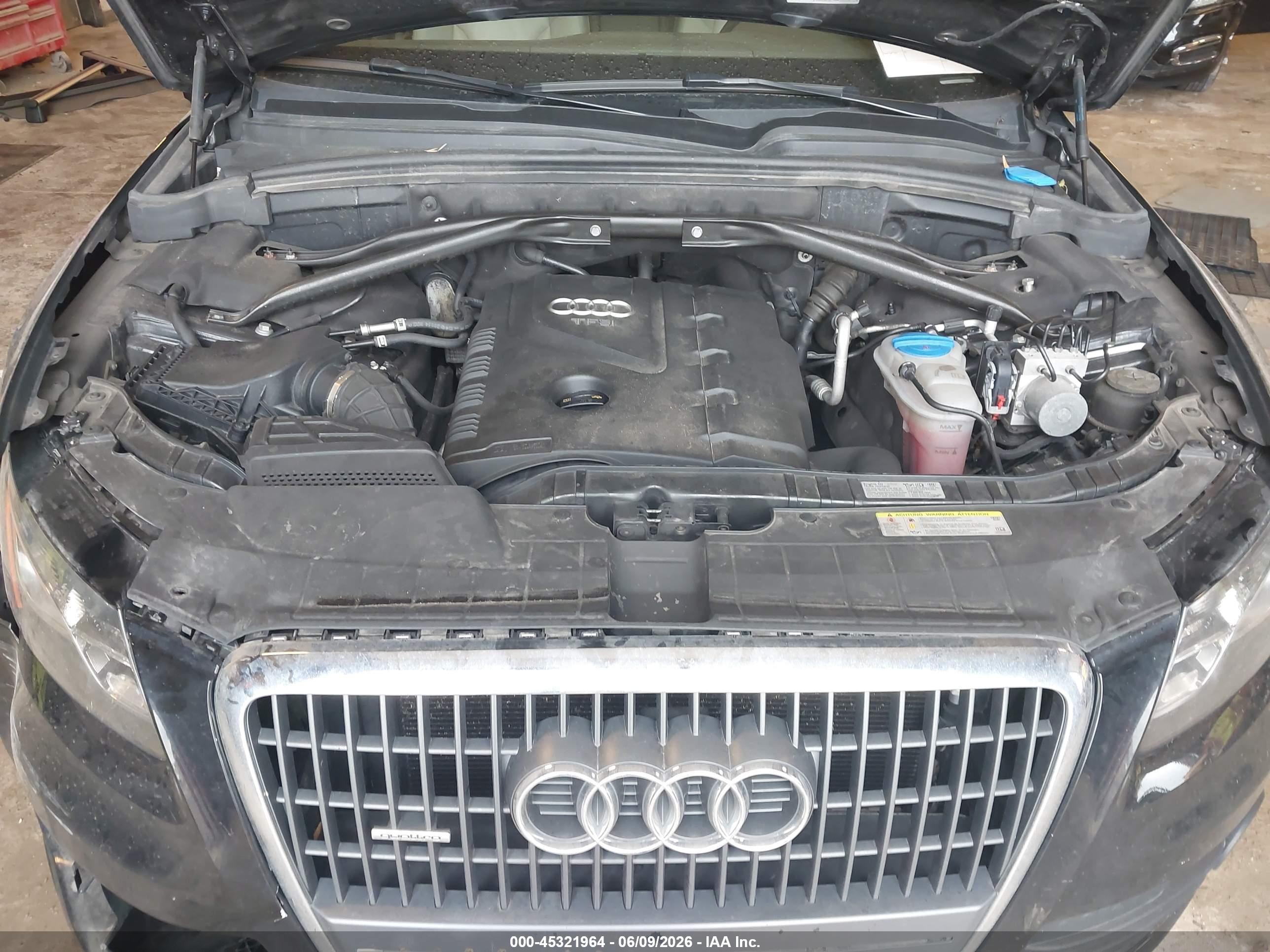 2011 Audi Q5 2.0t Premium Black vin: WA1LFAFP2BA014835