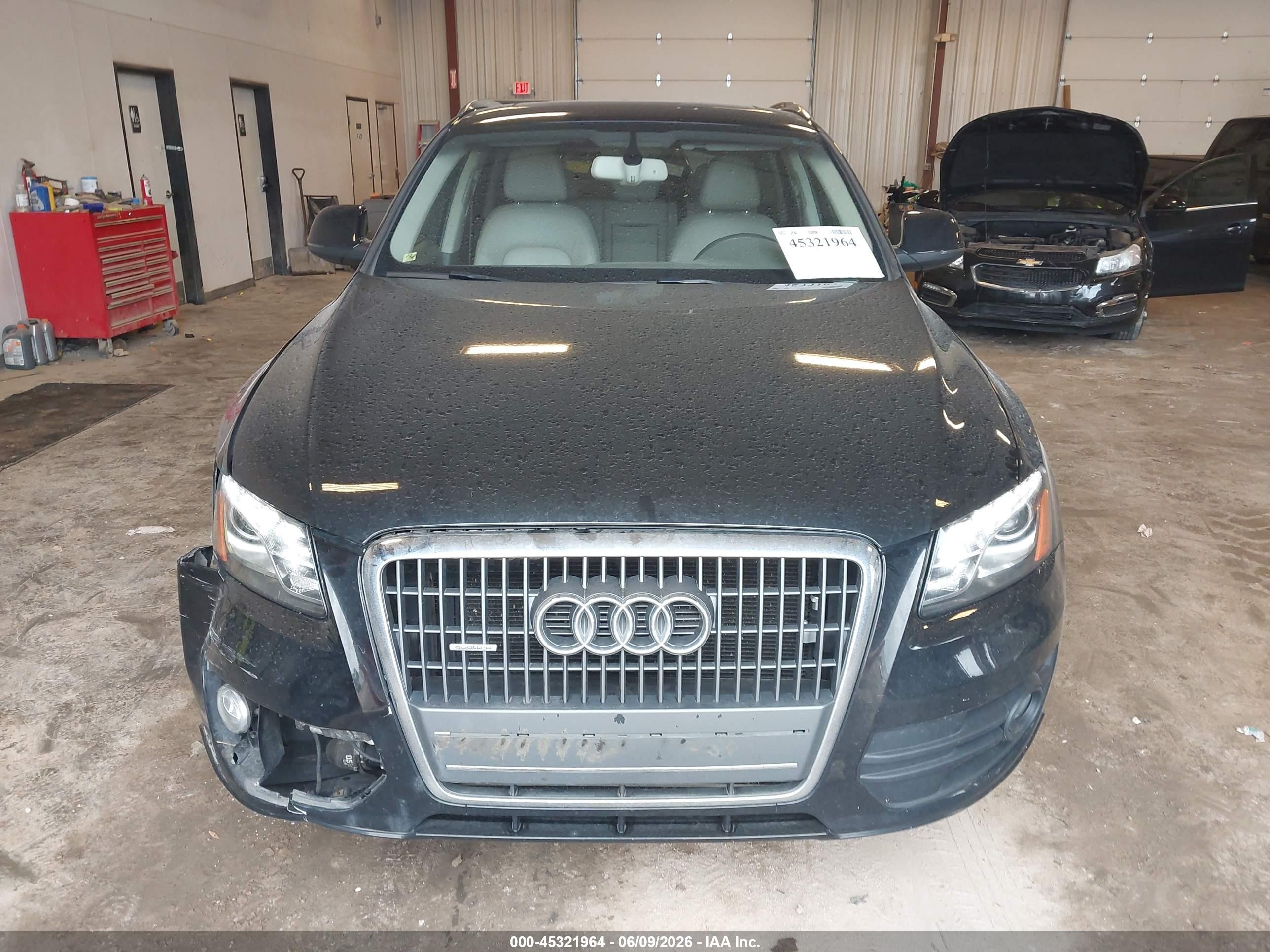 2011 Audi Q5 2.0t Premium Black vin: WA1LFAFP2BA014835