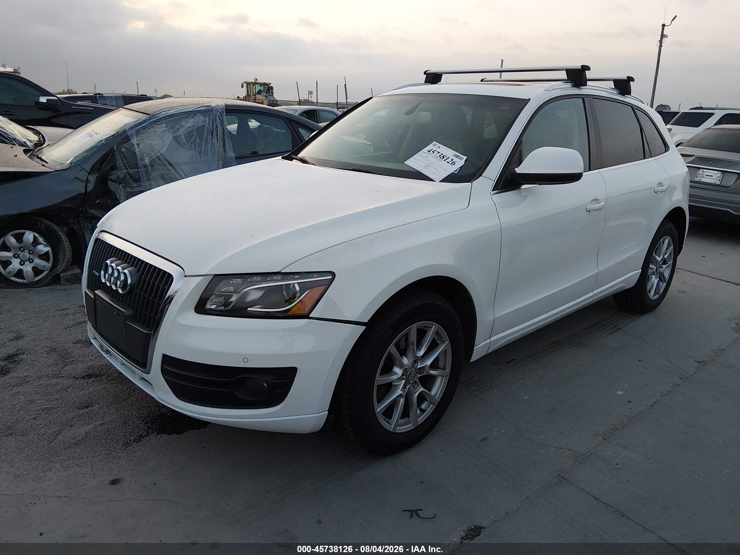 2011 Audi Q5 2.0t Premium White vin: WA1LFAFP2BA016374
