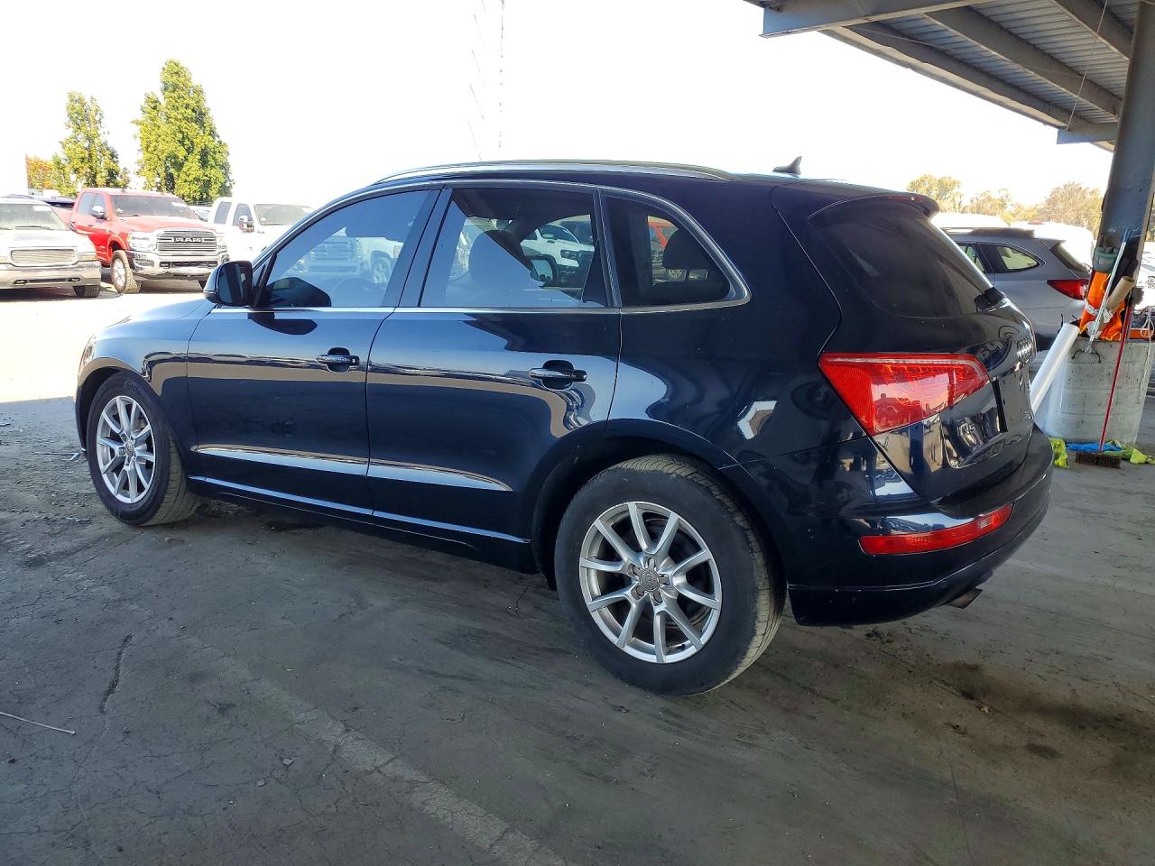 2011 Audi Q5 Premium Plus Black vin: WA1LFAFP2BA017962