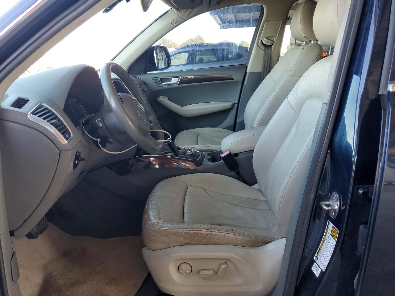 2011 Audi Q5 Premium Plus Black vin: WA1LFAFP2BA017962