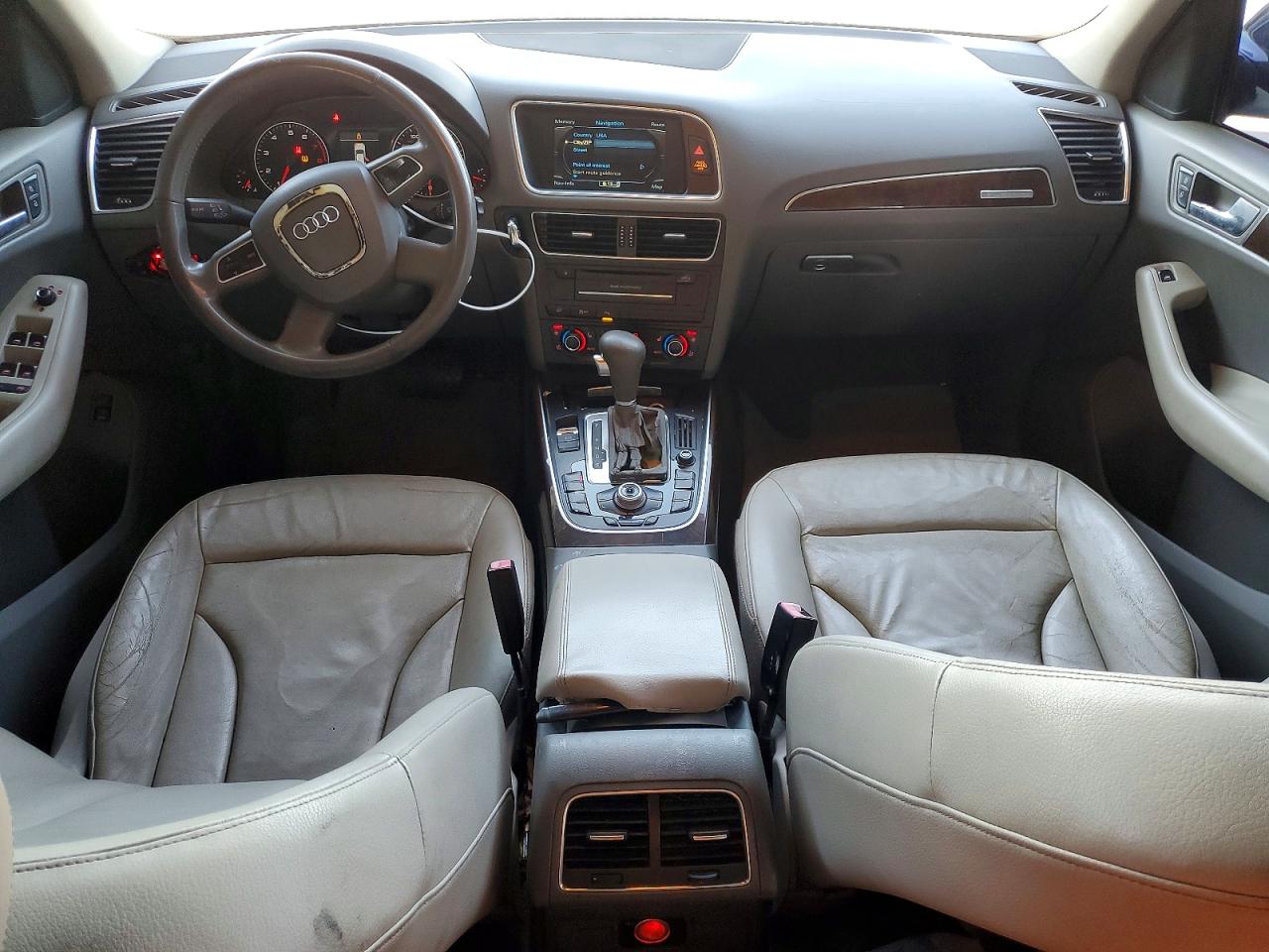 2011 Audi Q5 Premium Plus Black vin: WA1LFAFP2BA017962