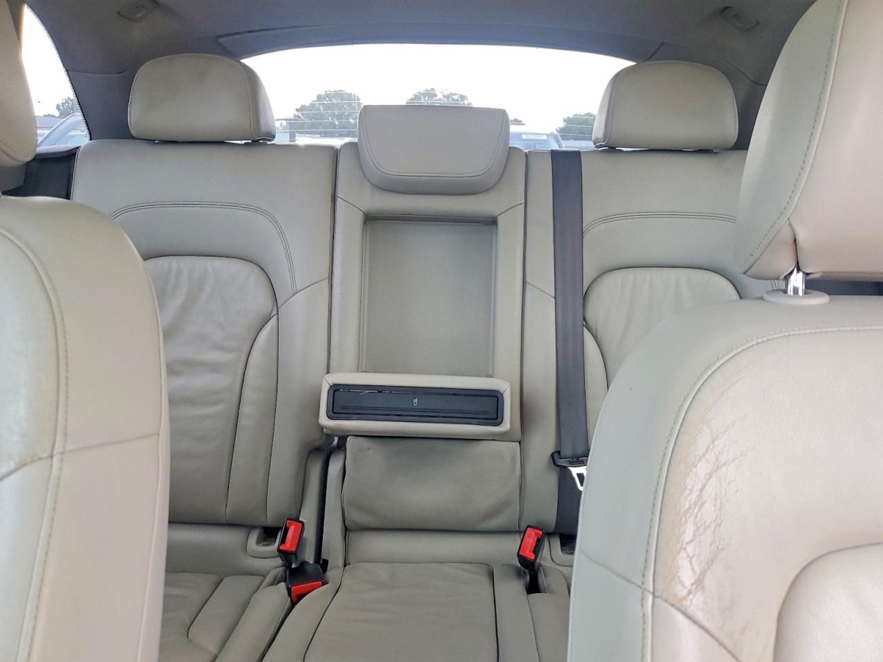 2011 Audi Q5 Premium Plus Blue vin: WA1LFAFP2BA074999