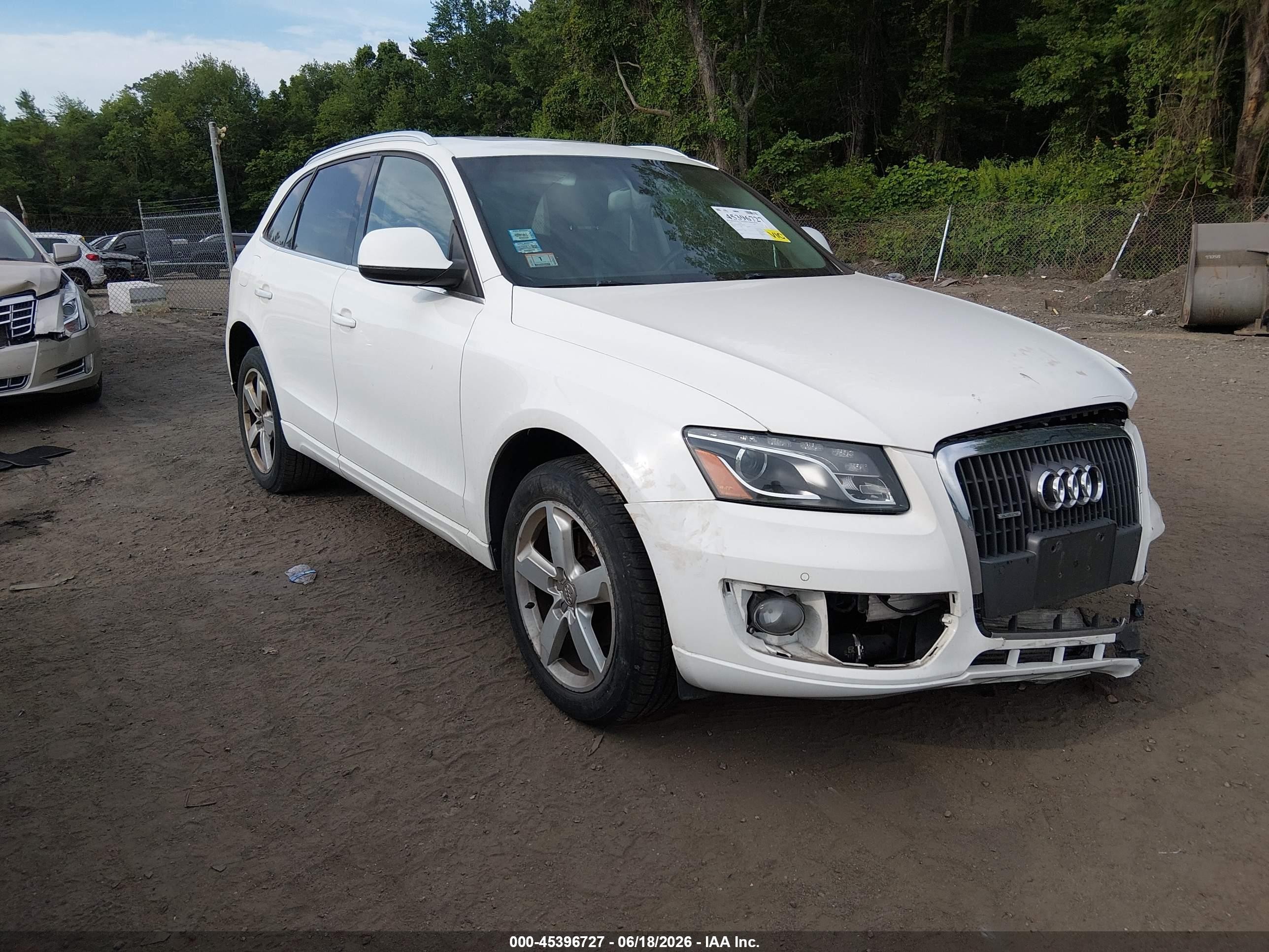 2012 Audi Q5 2.0t Premium Белый vin: WA1LFAFP2CA048565