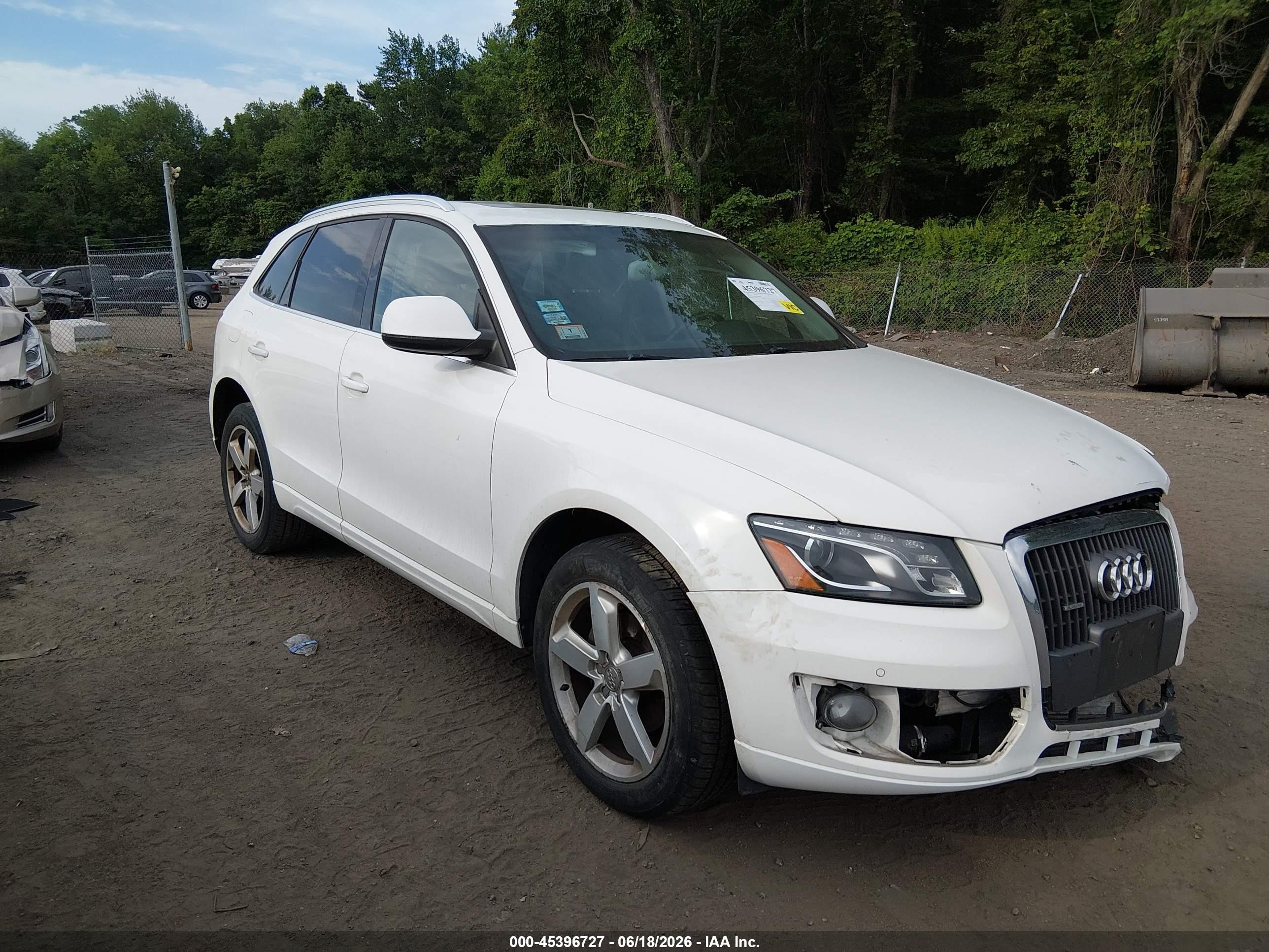 2012 Audi Q5 2.0t Premium Белый vin: WA1LFAFP2CA048565