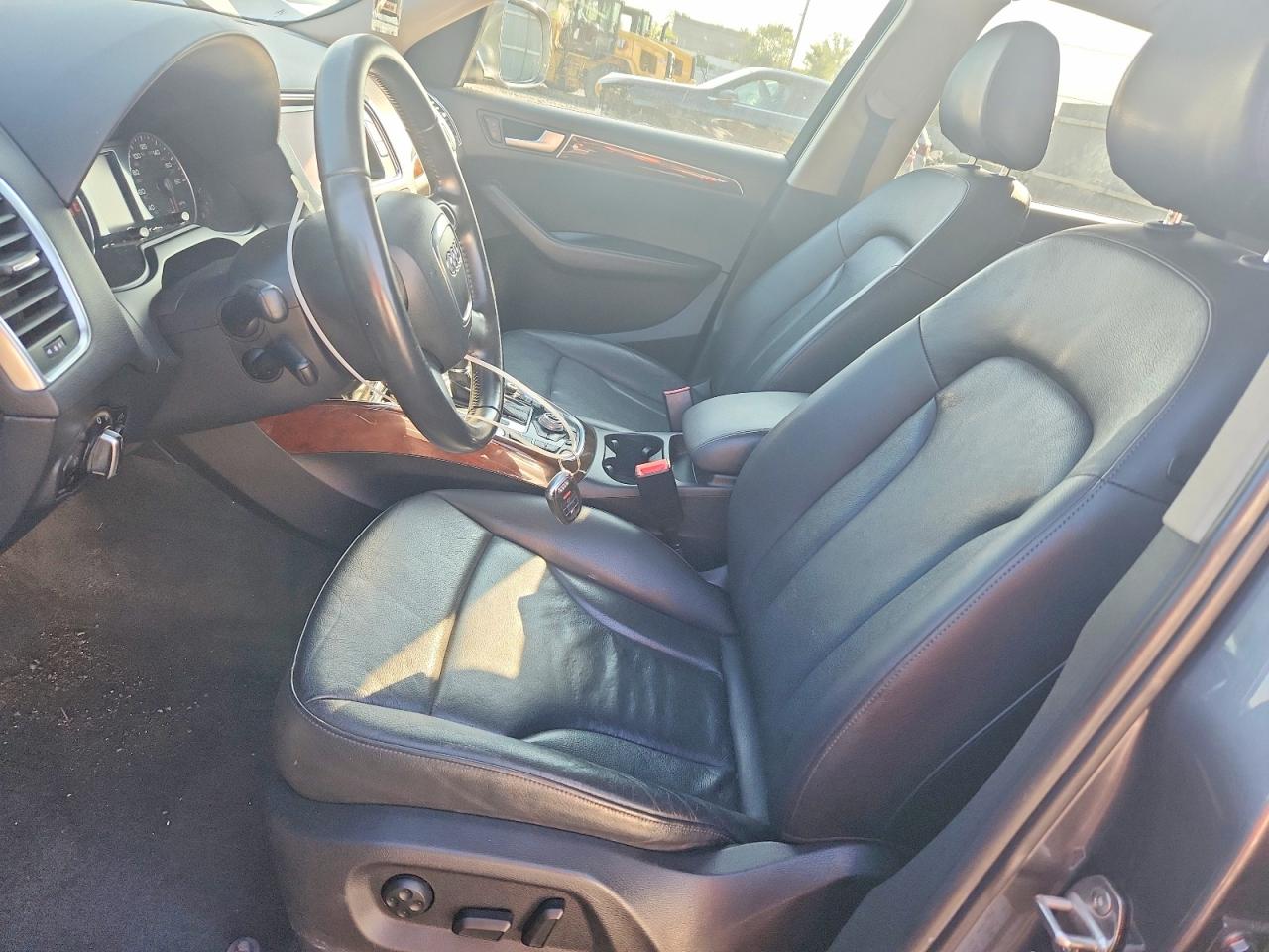 2012 Audi Q5 Premium Plus Charcoal vin: WA1LFAFP2CA123068