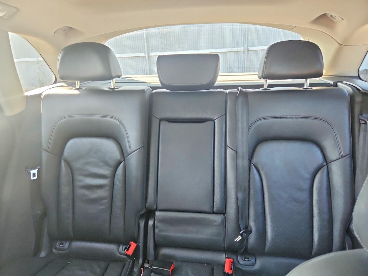 2012 Audi Q5 Premium Plus Charcoal vin: WA1LFAFP2CA123068