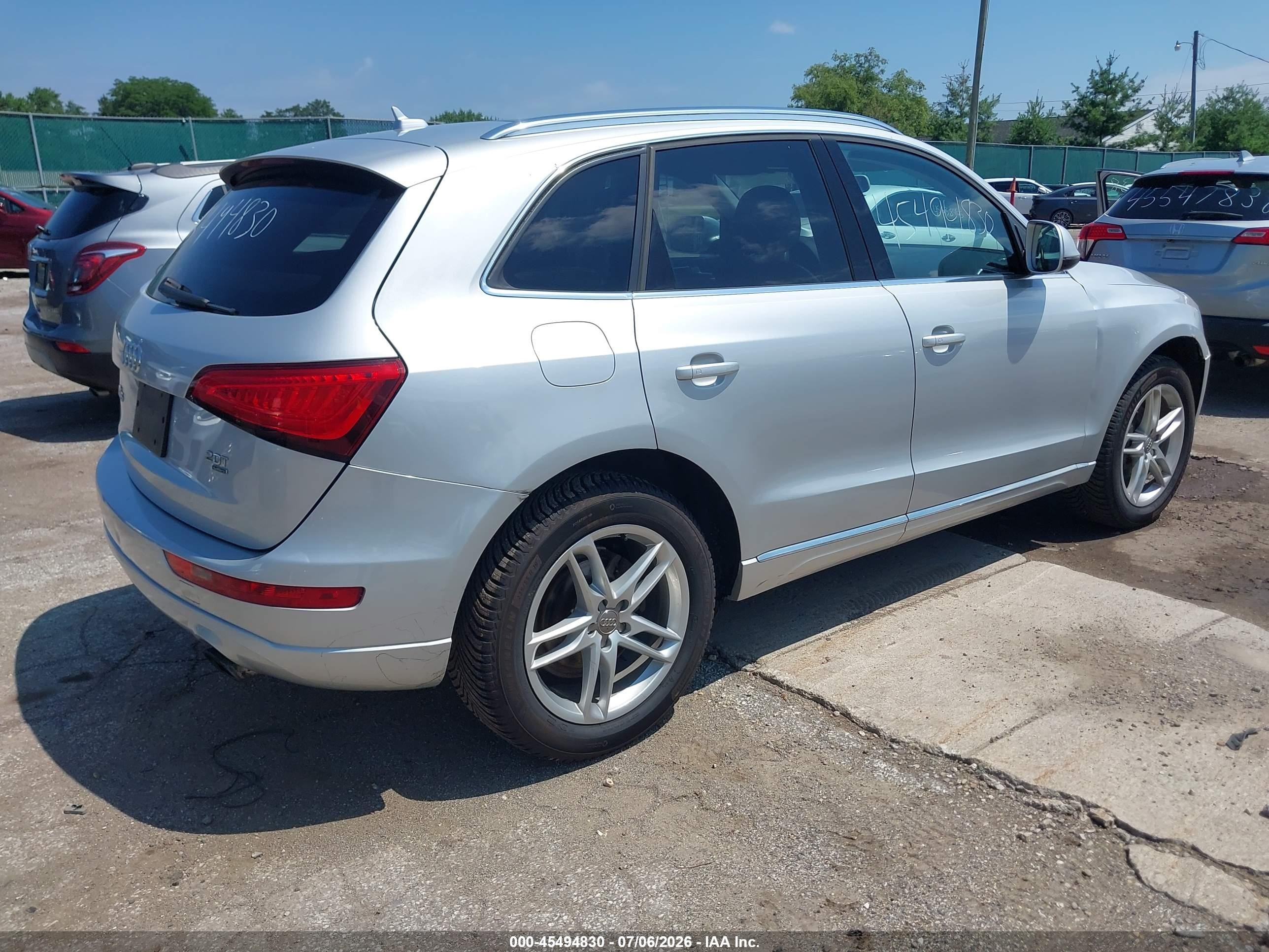 2013 Audi Q5 2.0t Premium Silver vin: WA1LFAFP2DA046445