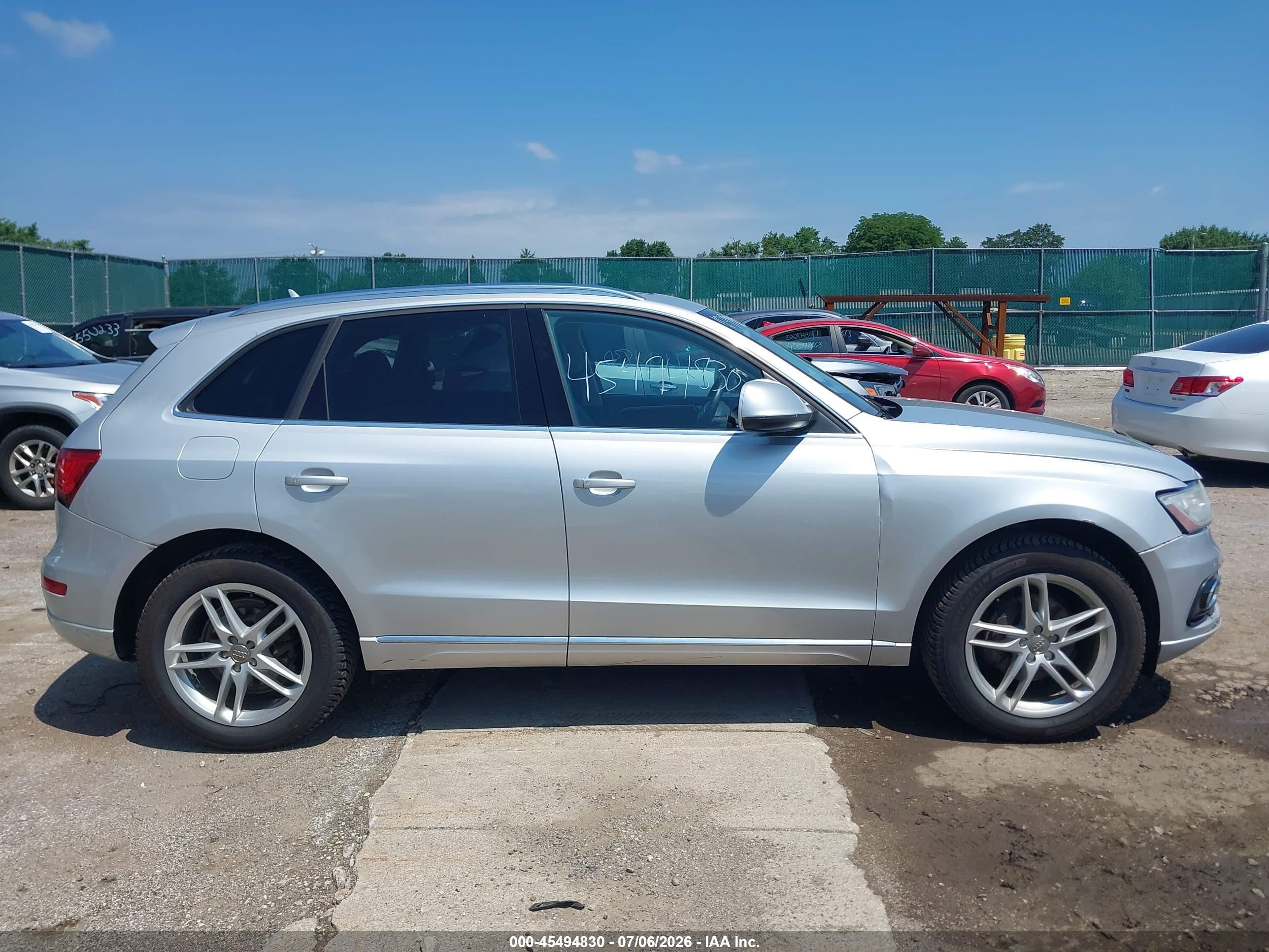 2013 Audi Q5 2.0t Premium Silver vin: WA1LFAFP2DA046445