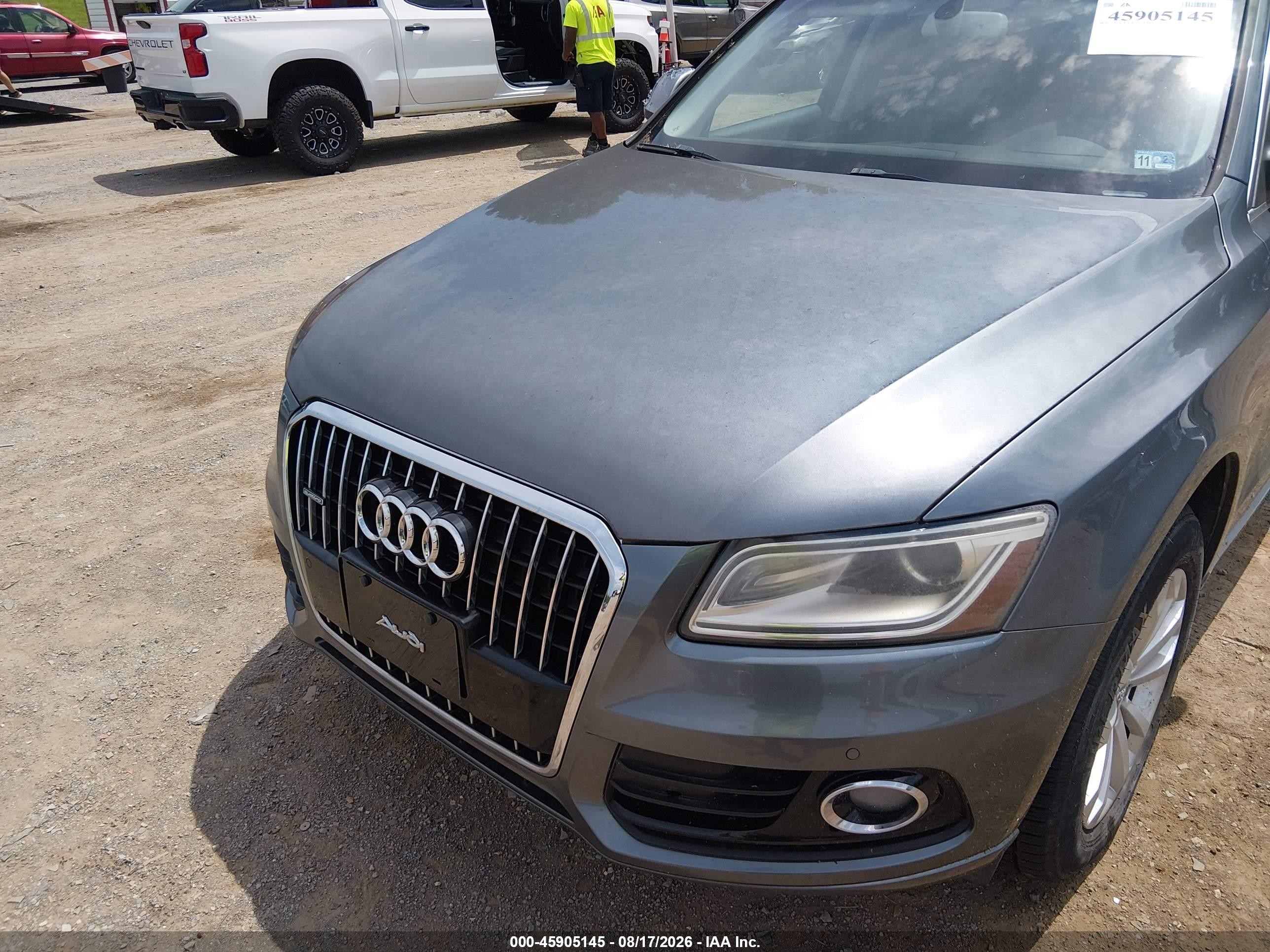 2013 Audi Q5 2.0t Premium Gray vin: WA1LFAFP2DA101041