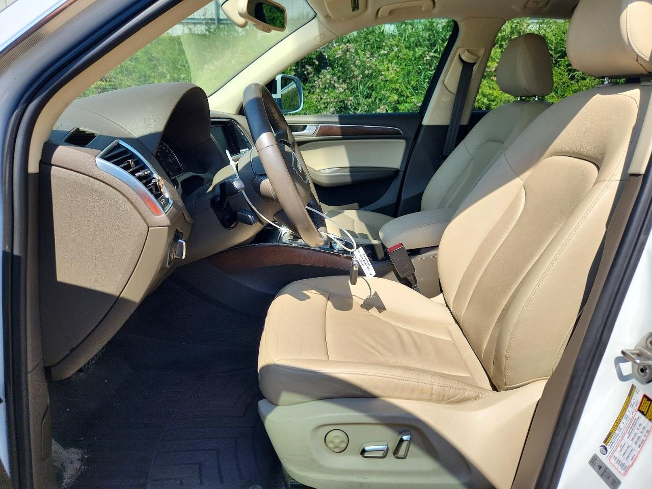2014 Audi Q5 Premium Plus Белый vin: WA1LFAFP2EA019716