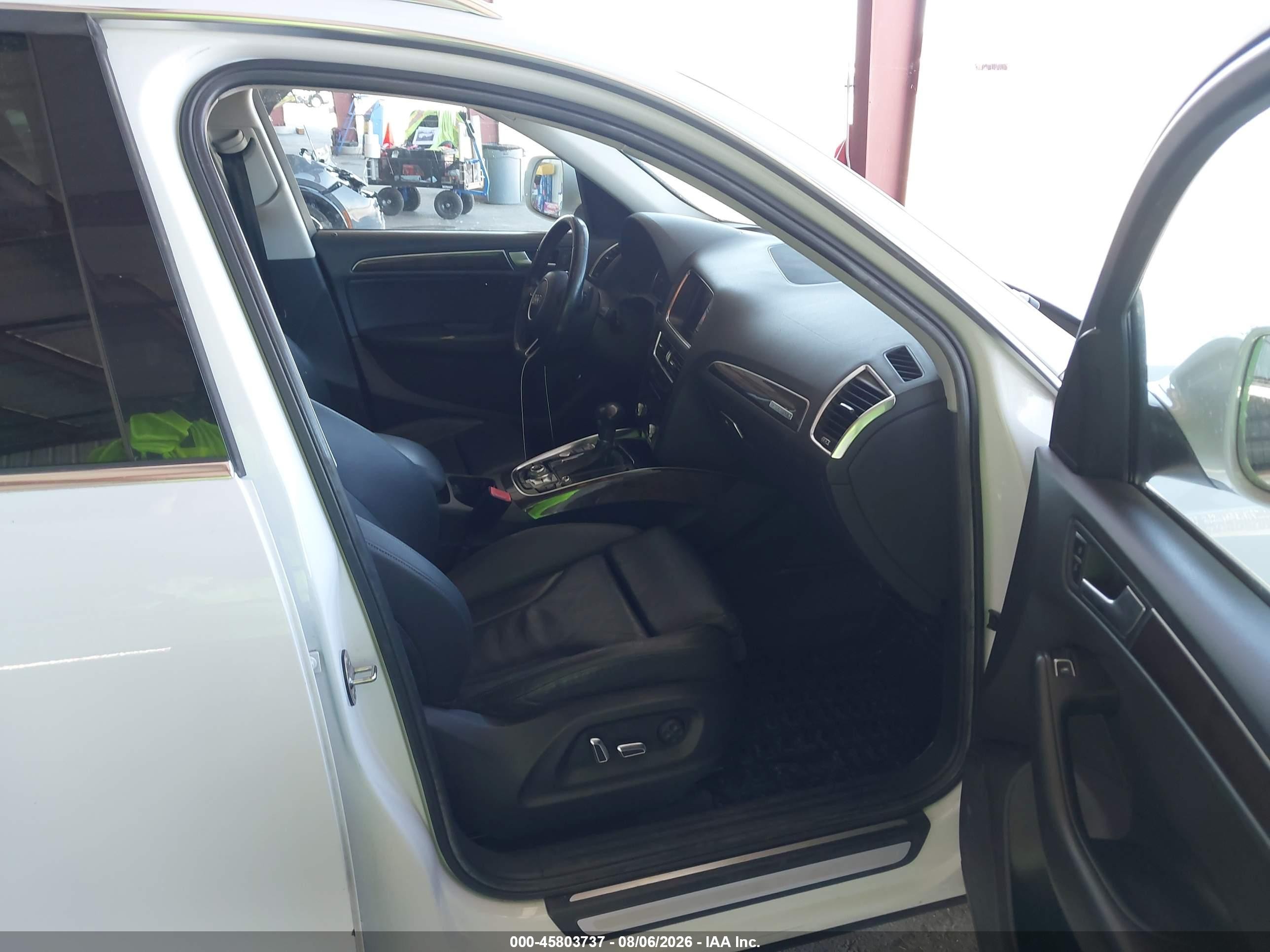 2014 Audi Q5 2.0t Premium White vin: WA1LFAFP2EA041196