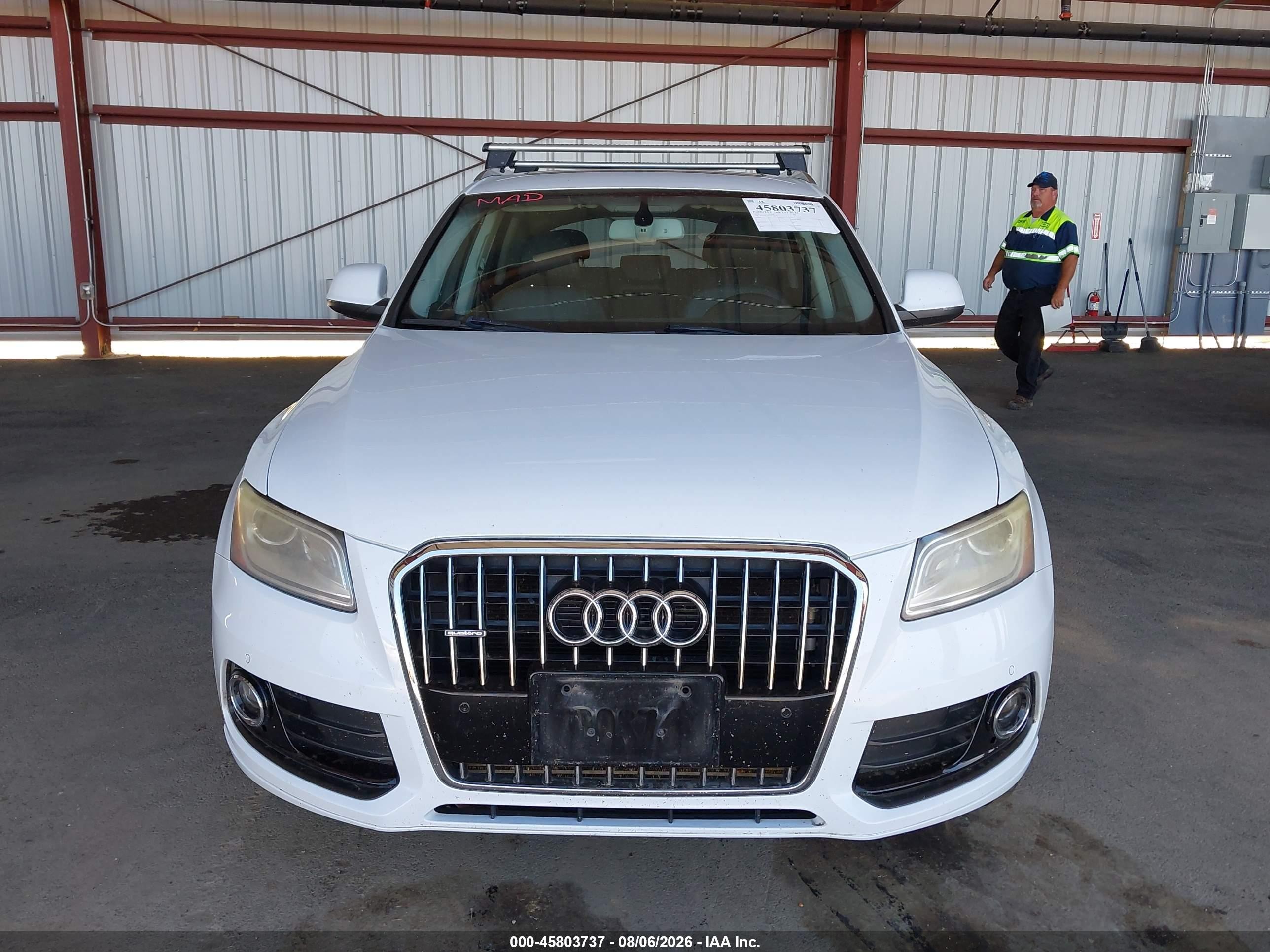 2014 Audi Q5 2.0t Premium White vin: WA1LFAFP2EA041196