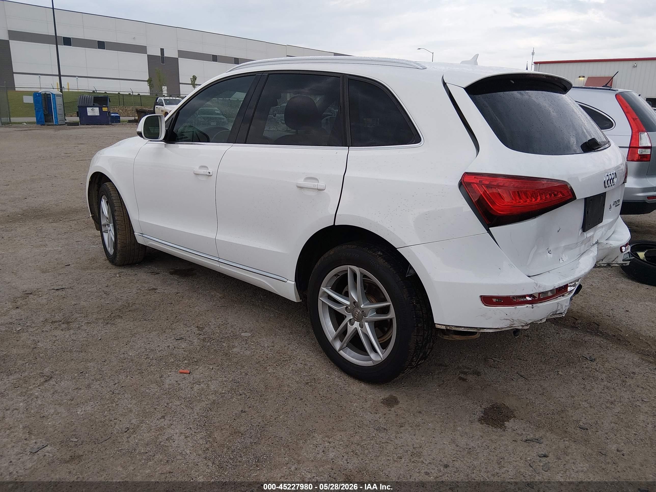 2014 Audi Q5 2.0t Premium White vin: WA1LFAFP2EA053137
