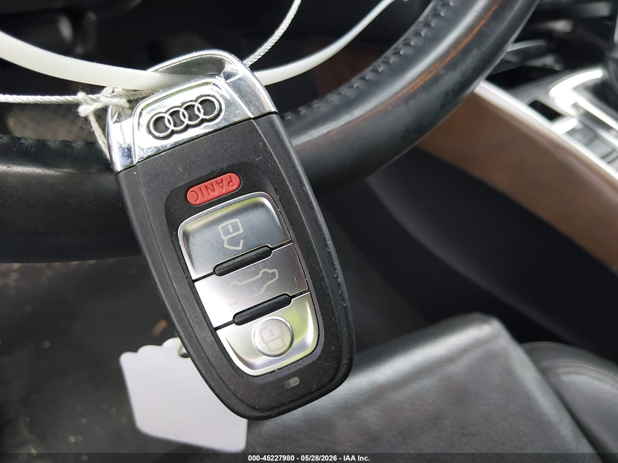 2014 Audi Q5 2.0t Premium White vin: WA1LFAFP2EA053137