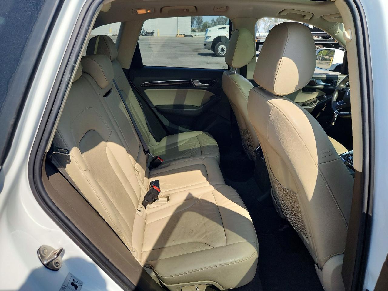 2014 Audi Q5 Premium Plus White vin: WA1LFAFP2EA054515