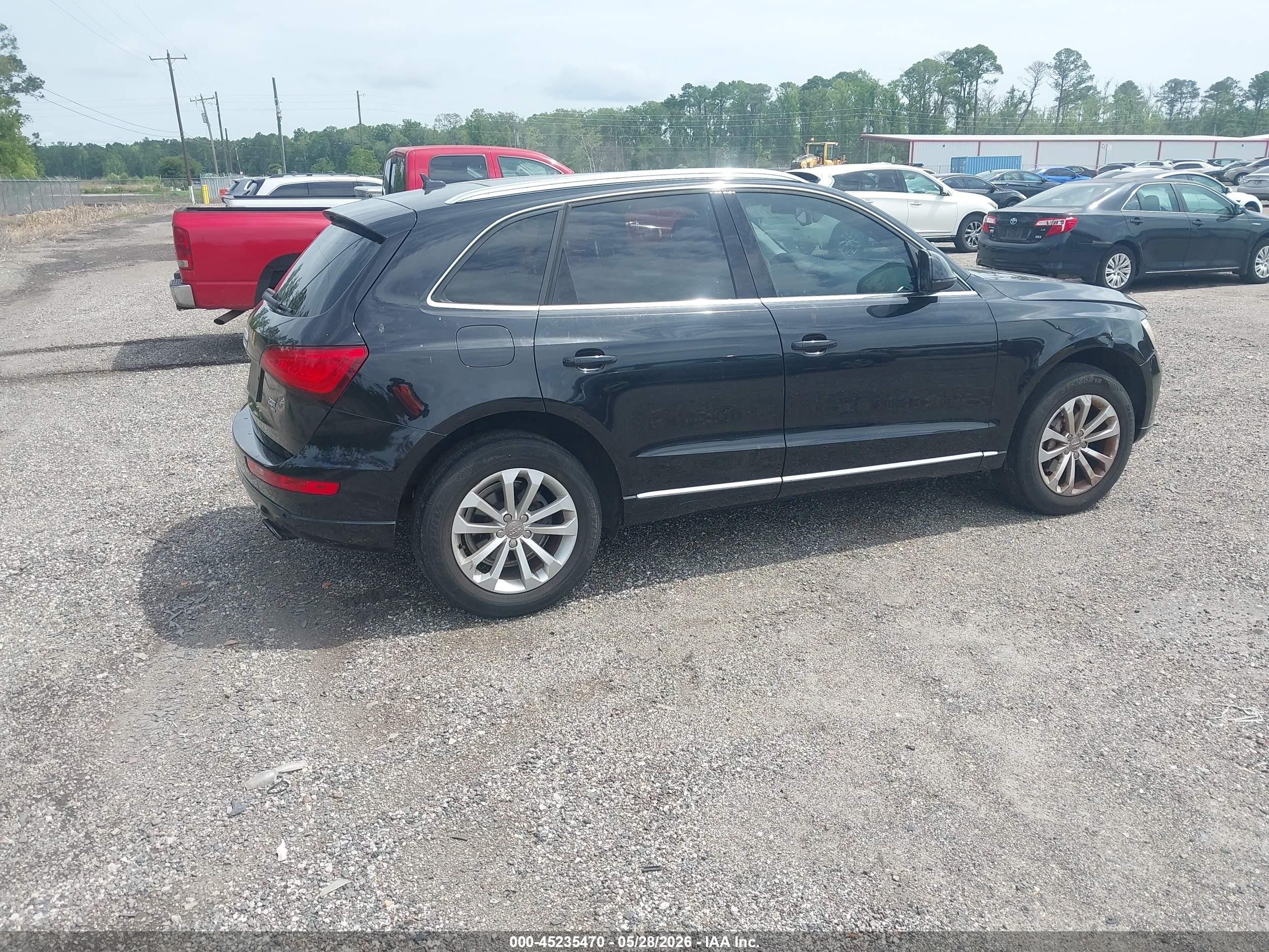 2014 Audi Q5 2.0t Premium Black vin: WA1LFAFP2EA065059