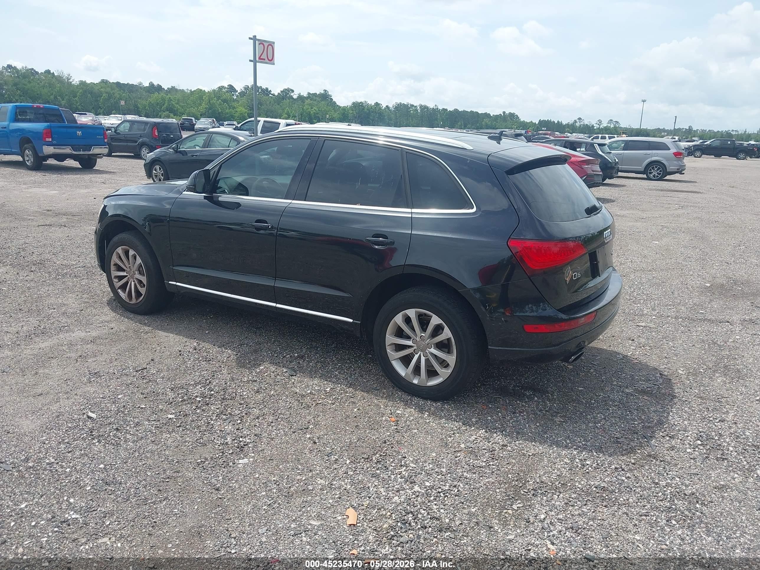 2014 Audi Q5 2.0t Premium Black vin: WA1LFAFP2EA065059
