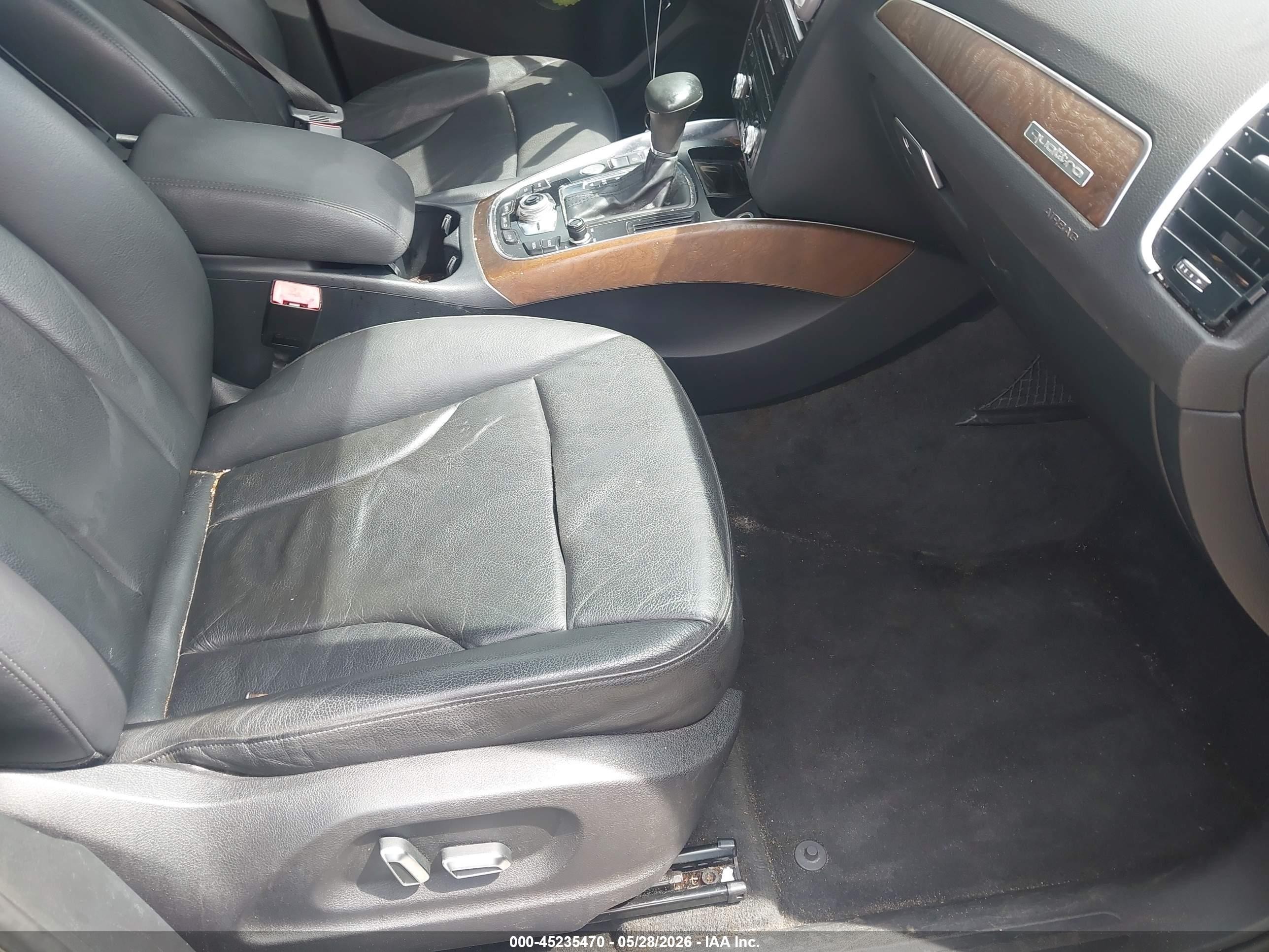 2014 Audi Q5 2.0t Premium Black vin: WA1LFAFP2EA065059