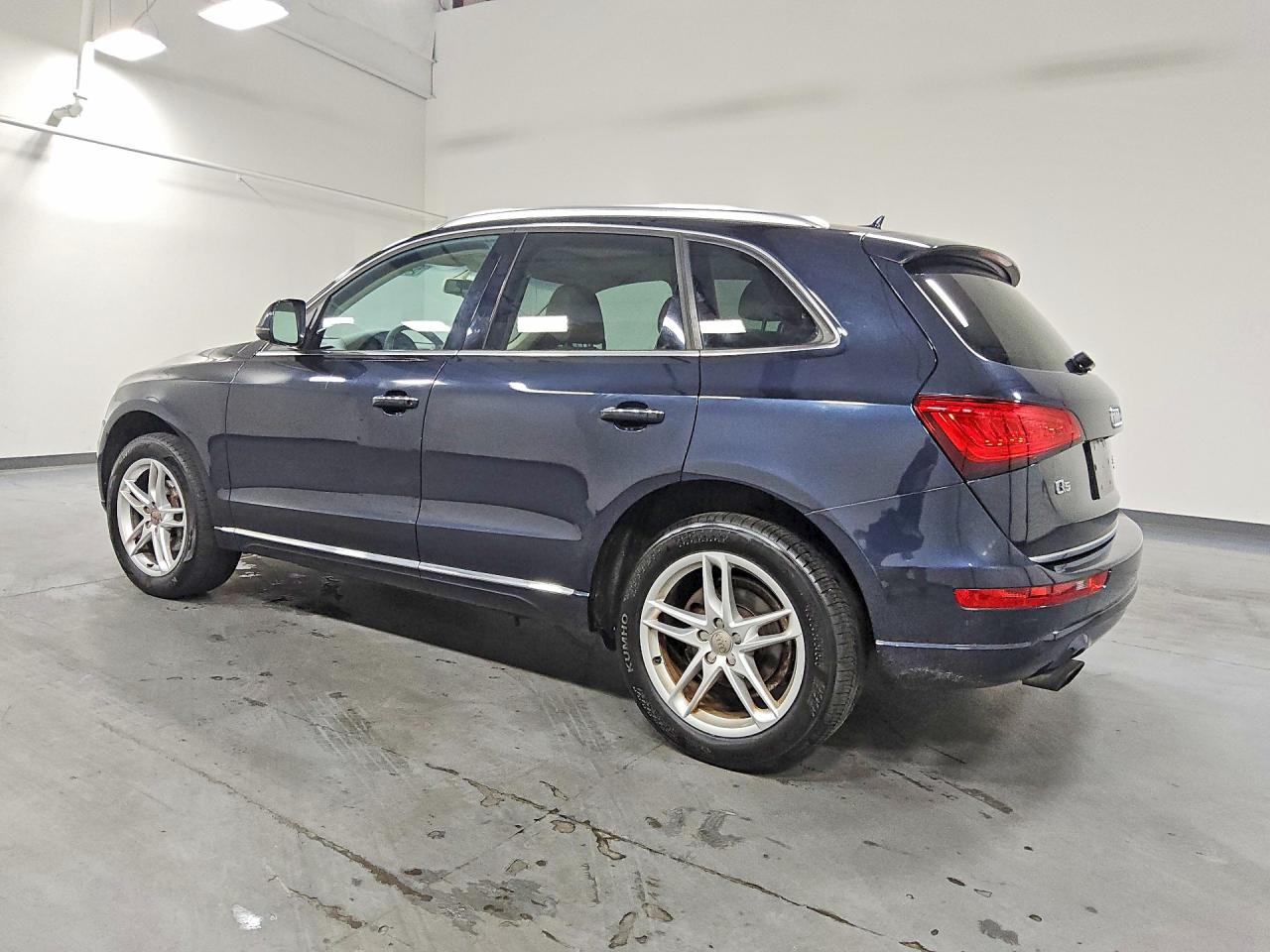 2015 Audi Q5 Premium Plus Blue vin: WA1LFAFP2FA013044