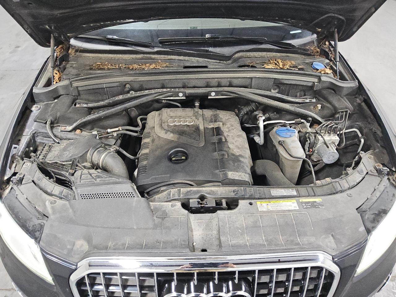 2015 Audi Q5 Premium Plus Blue vin: WA1LFAFP2FA013044 Damage: Fluid Level Coolant, Low Fluid, Unacceptable