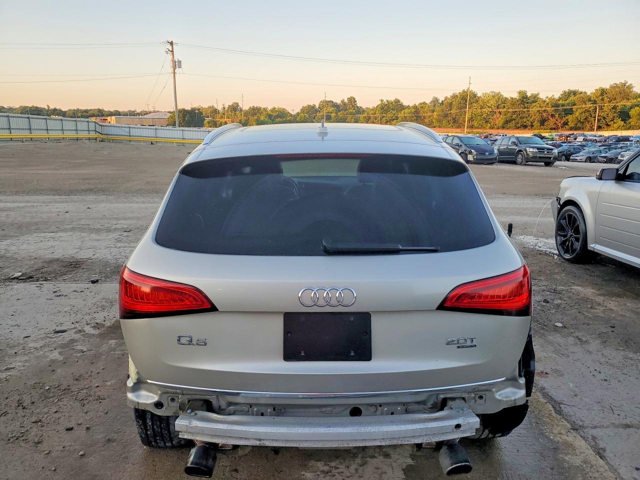 2015 Audi Q5 Premium Plus Beige vin: WA1LFAFP2FA027820