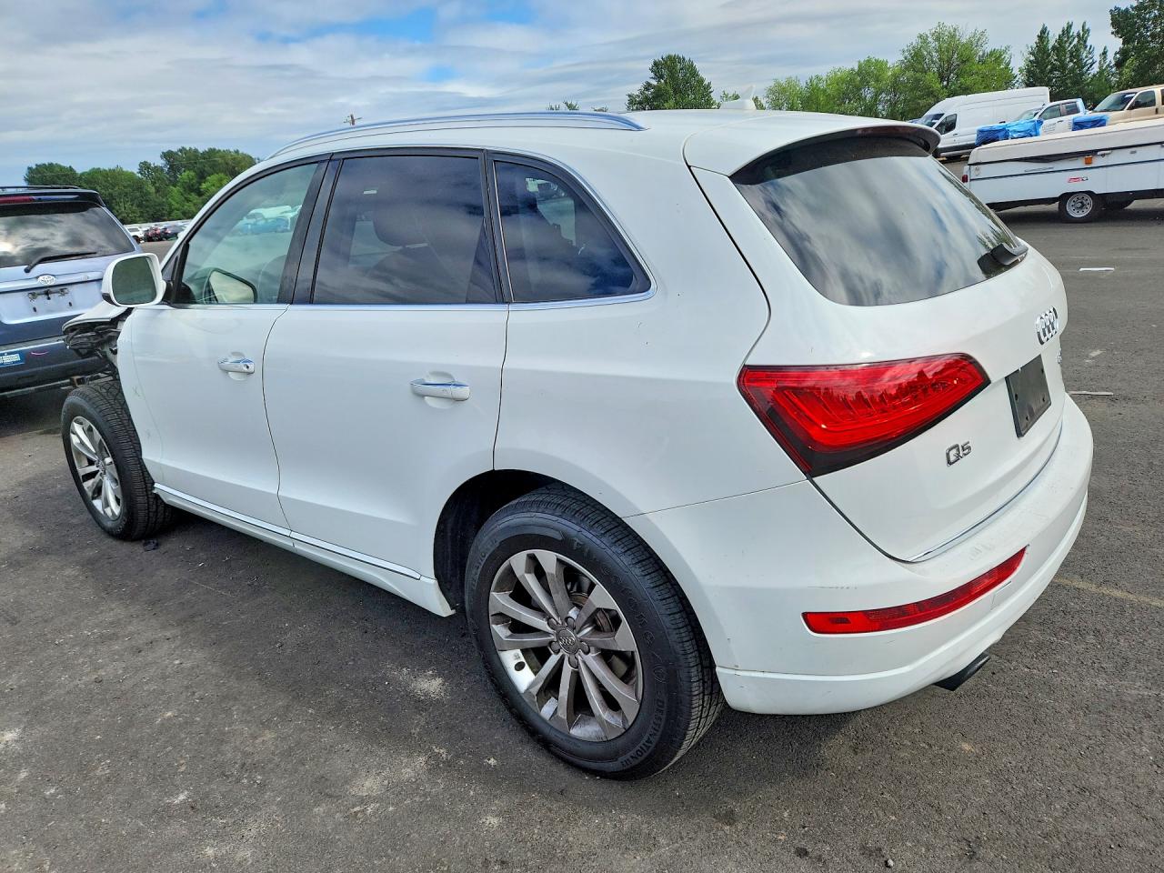 2015 Audi Q5 Premium Plus White vin: WA1LFAFP2FA055780