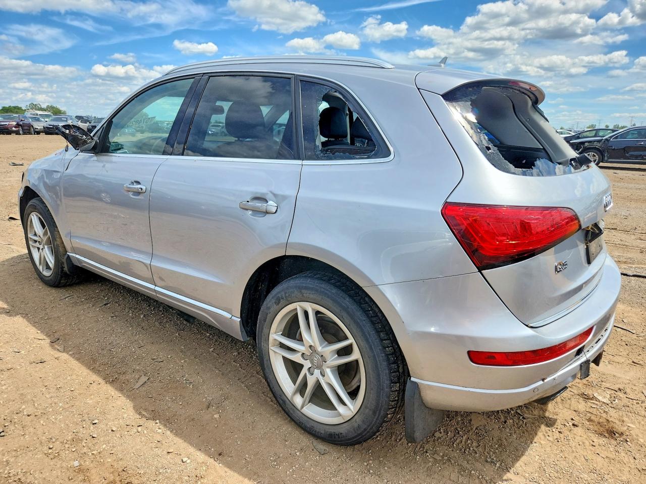 2015 Audi Q5 Premium Plus Серебряный vin: WA1LFAFP2FA058565