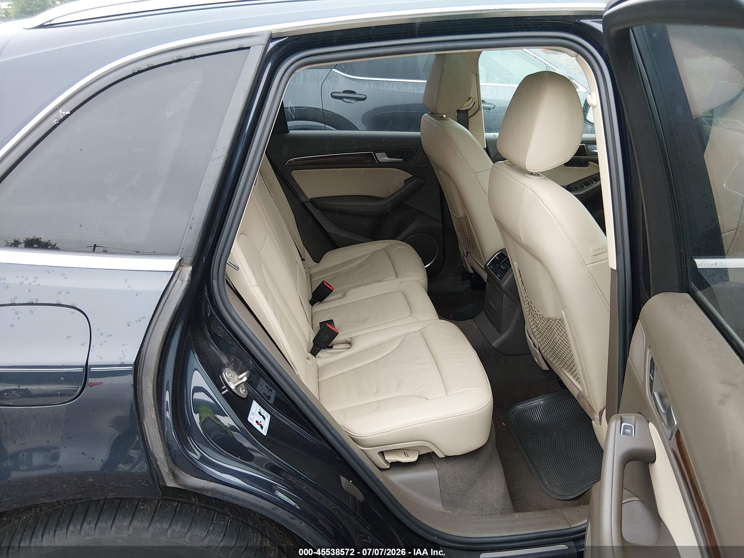 2015 Audi Q5 2.0t Premium Gray vin: WA1LFAFP2FA058789