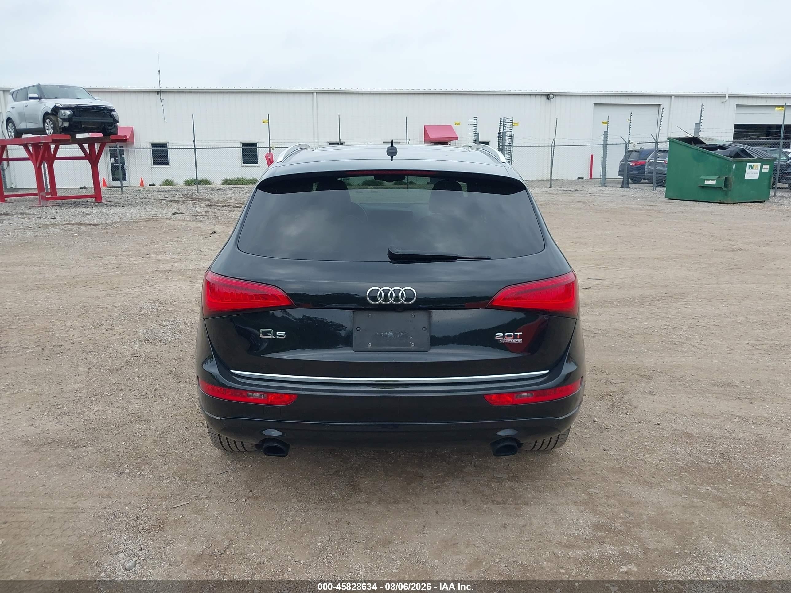 2015 Audi Q5 2.0t Premium Черный vin: WA1LFAFP2FA076273