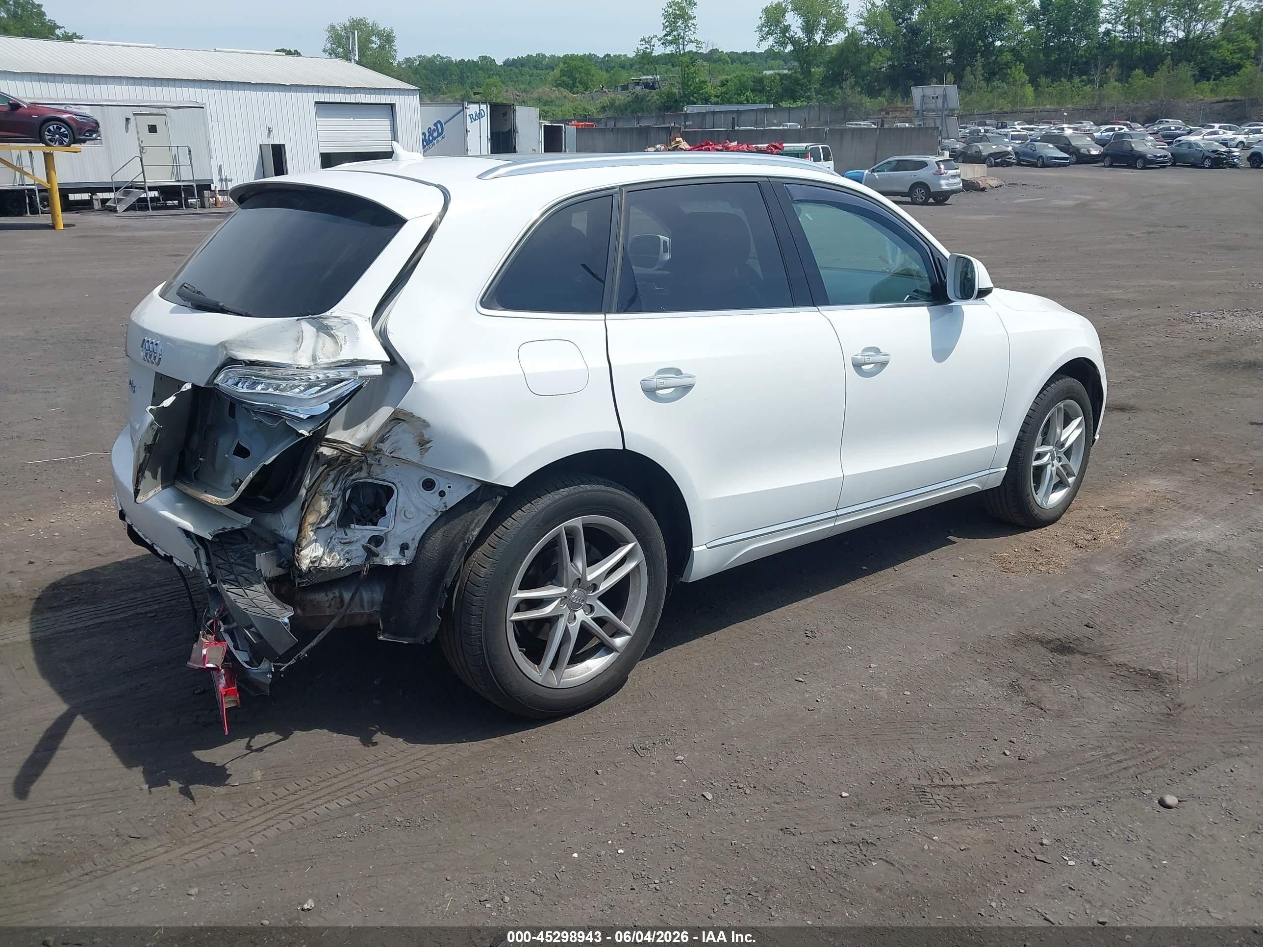 2015 Audi Q5 2.0t Premium White vin: WA1LFAFP2FA088942