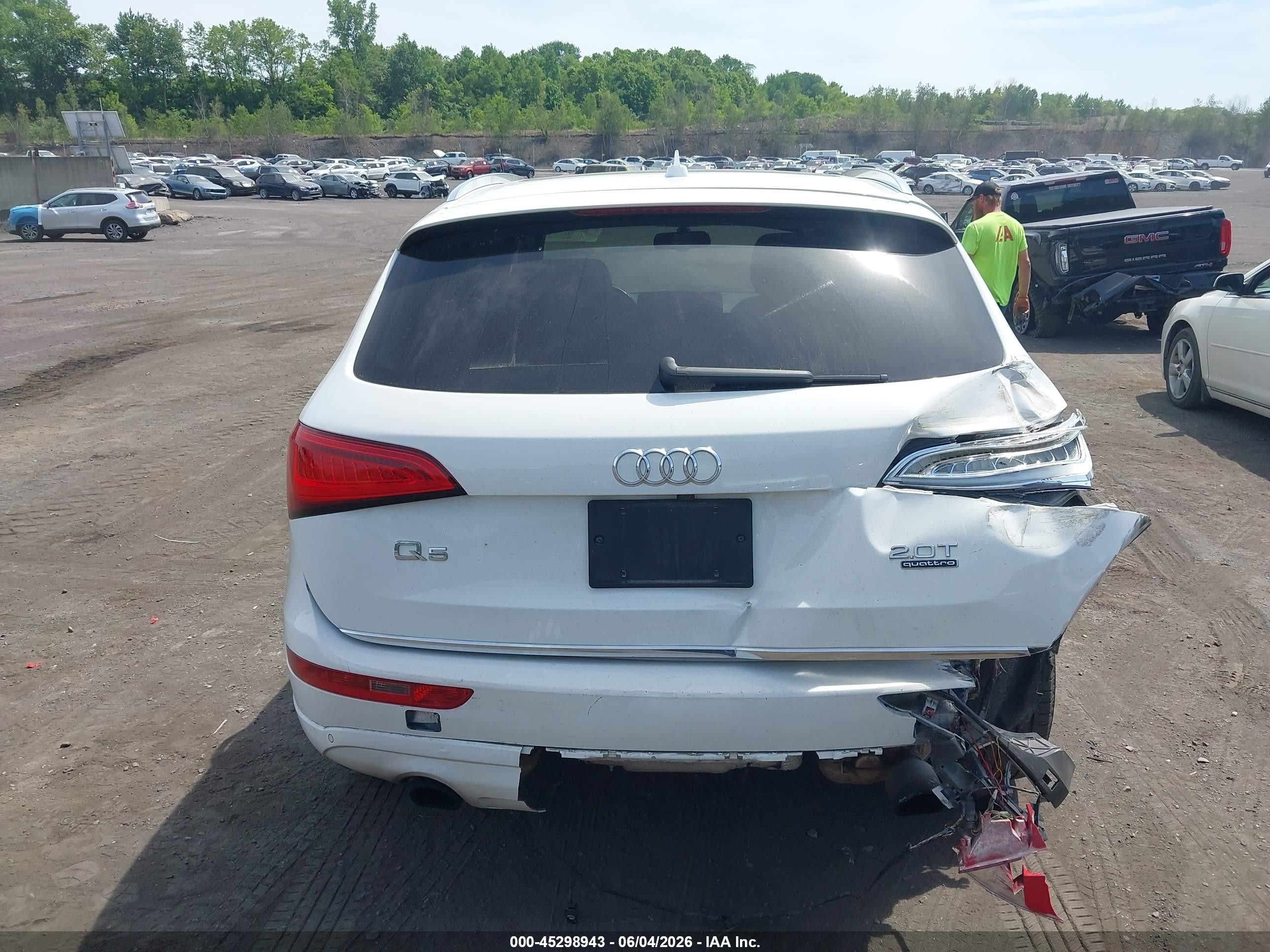 2015 Audi Q5 2.0t Premium White vin: WA1LFAFP2FA088942