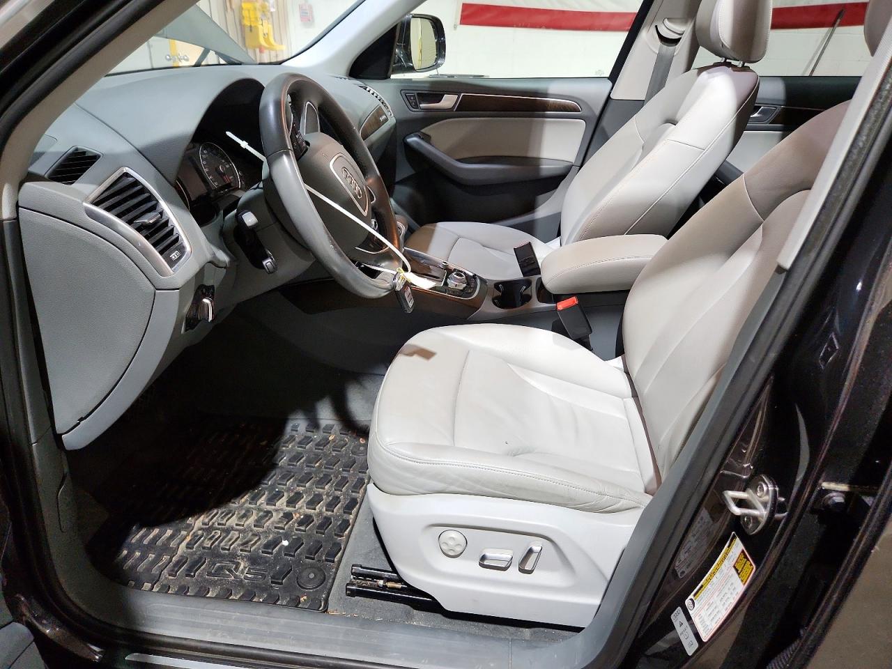2015 Audi Q5 Premium Plus Charcoal vin: WA1LFAFP2FA093560