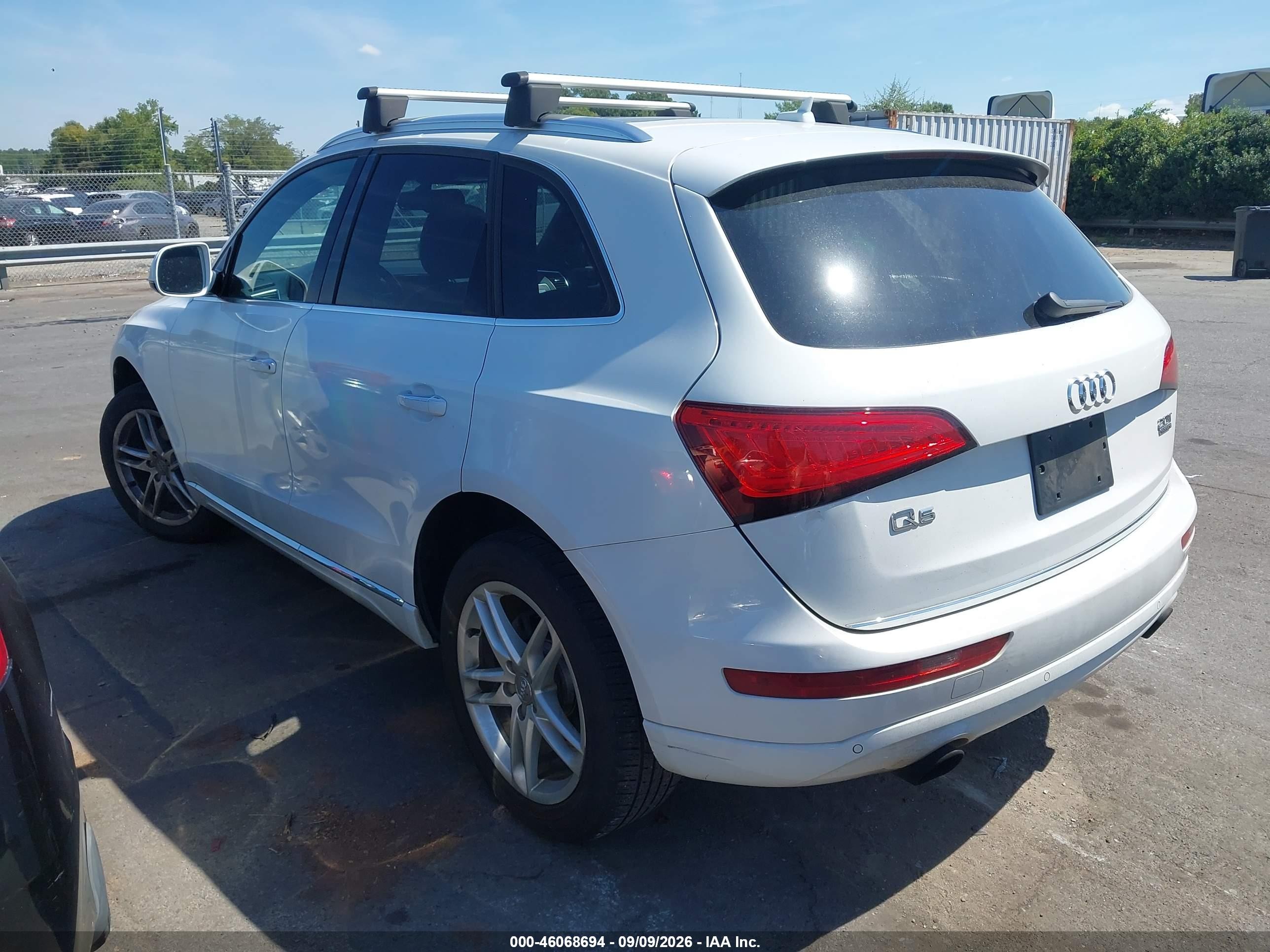 2015 Audi Q5 2.0t Premium White vin: WA1LFAFP2FA104430
