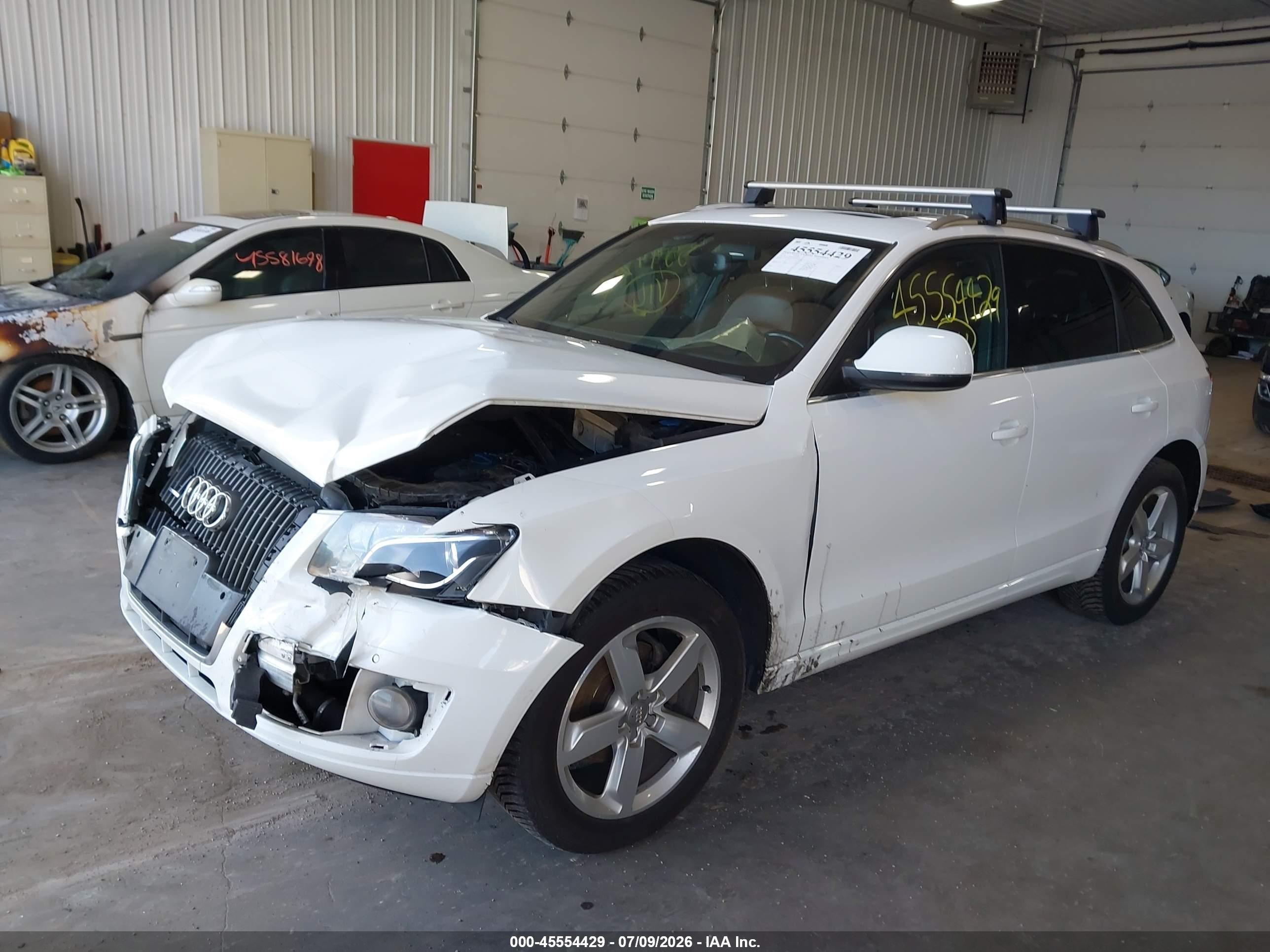 2011 Audi Q5 2.0t Premium White vin: WA1LFAFP3BA052378