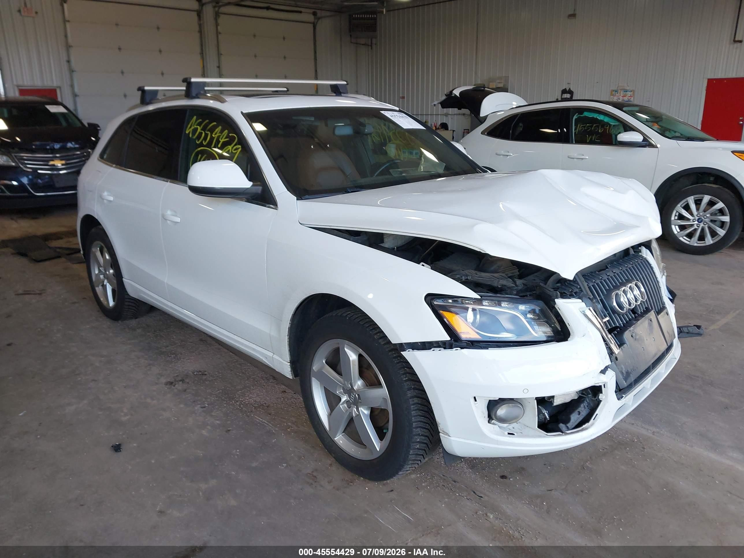 2011 Audi Q5 2.0t Premium Белый vin: WA1LFAFP3BA052378